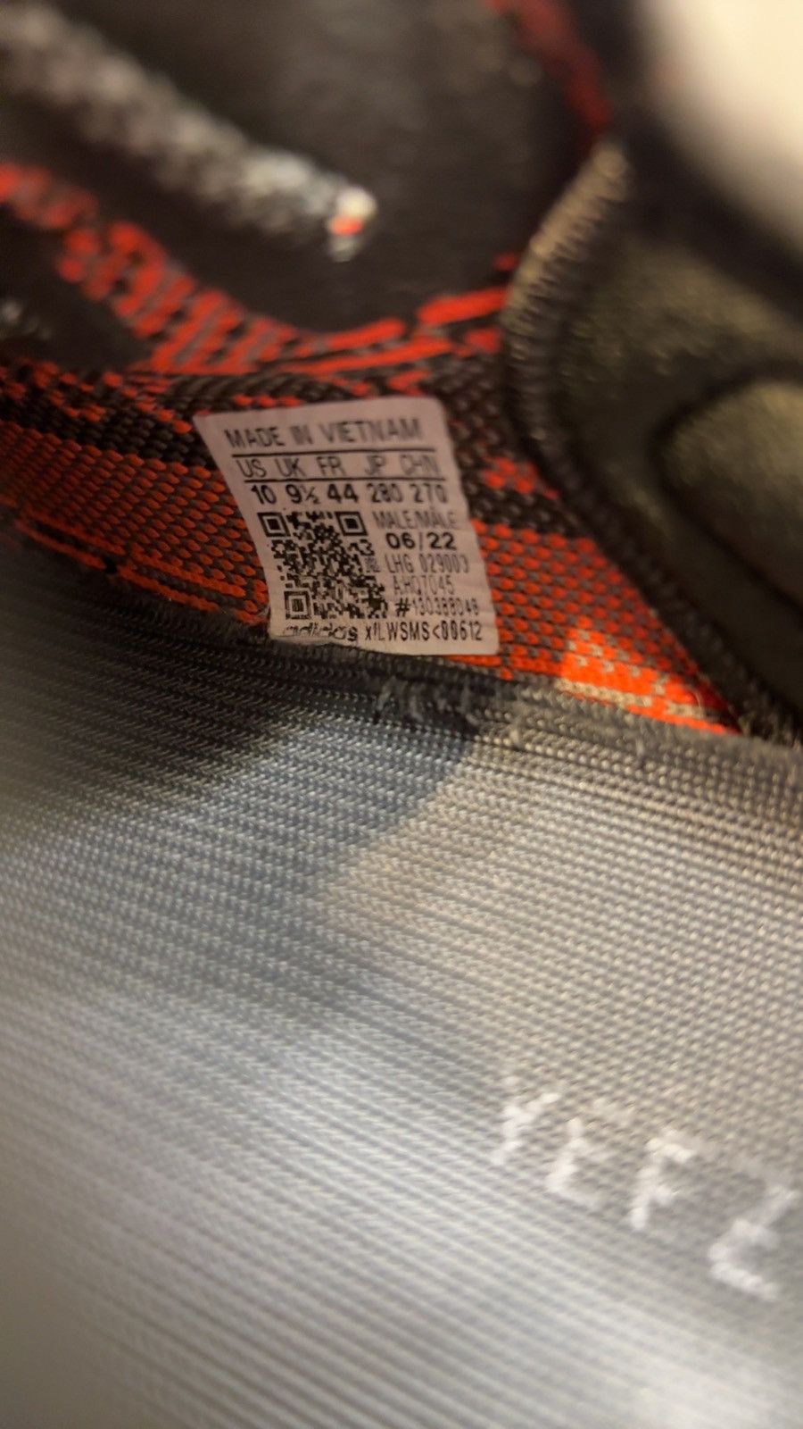 Adidas YZY 350 Carbon Beluga Size US 10 / EU 43 - 4 Thumbnail