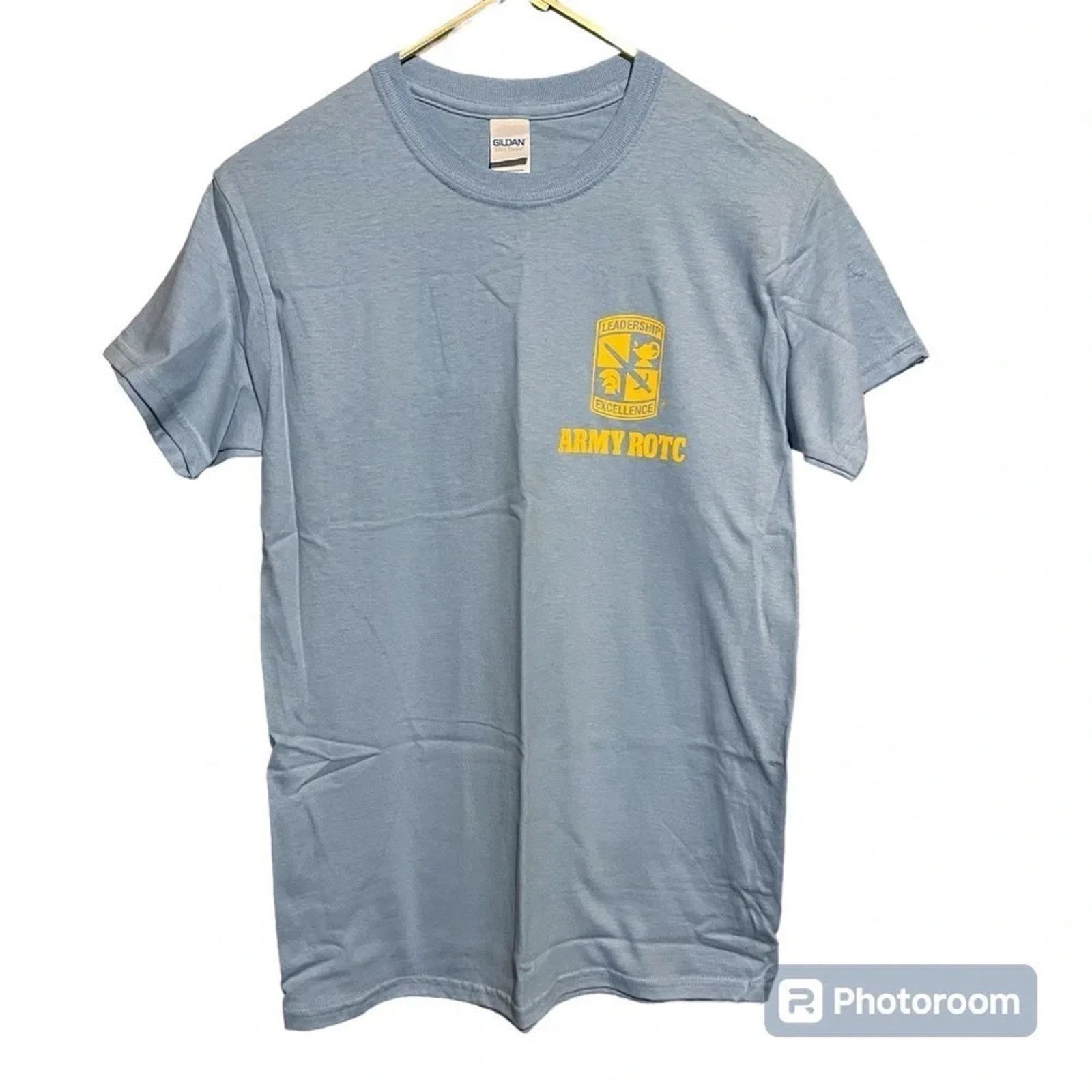 Gildan Army ROTC Men Leadership Excellence Crest Blue T-Shirt S New Size US S / EU 44-46 / 1 - 1 Thumbnail