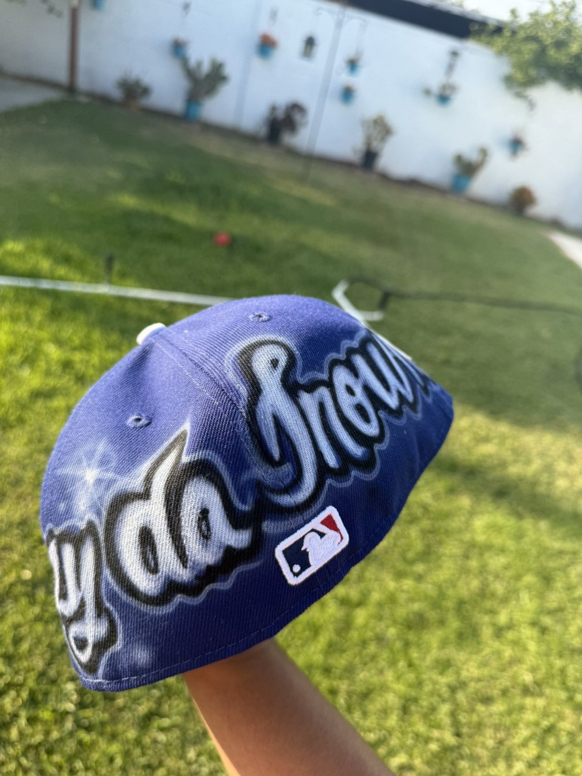 New Era 7 3/8 Airbrushed Fitted Dodger Hat Size ONE SIZE - 4 Thumbnail