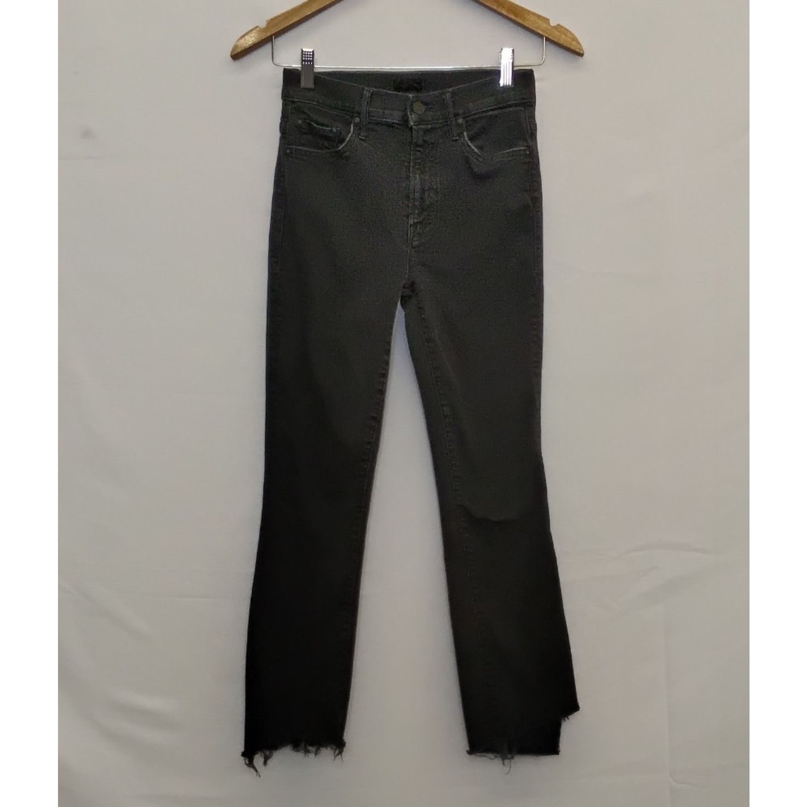 MOTHER Mother The Insider Crop Fray Jeans Women's 25x25 Black Wash Size 25" / US 0 / IT 36 - 2 Thumbnail