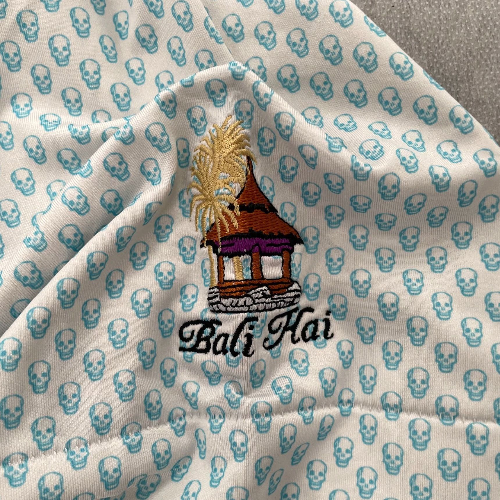 Peter Millar Peter Millar Shirt Adult XL White Polo All Over Print Skulls Bali Hai Resort Men Size US XL / EU 56 / 4 - 4 Thumbnail