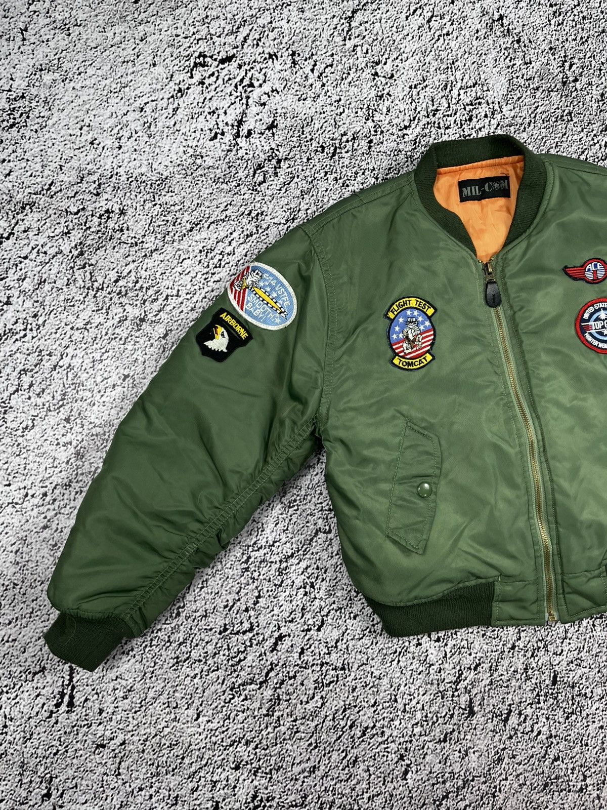 Vintage Vintage patched USAF MA-1 bomber aviator flight jacket Size XS / US 0-2 / IT 36-38 - 2 Thumbnail