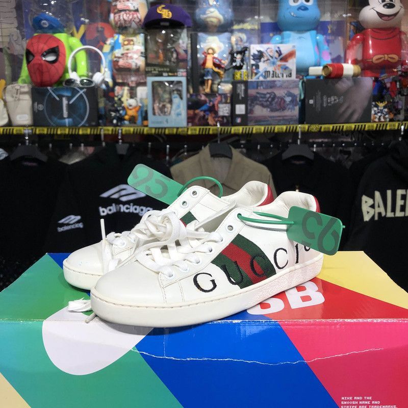 Gucci Gucci ACE Leather Sneakers with Red Green Stripe -2508 Size US 4.5 / IT 34.5 - 1 Thumbnail