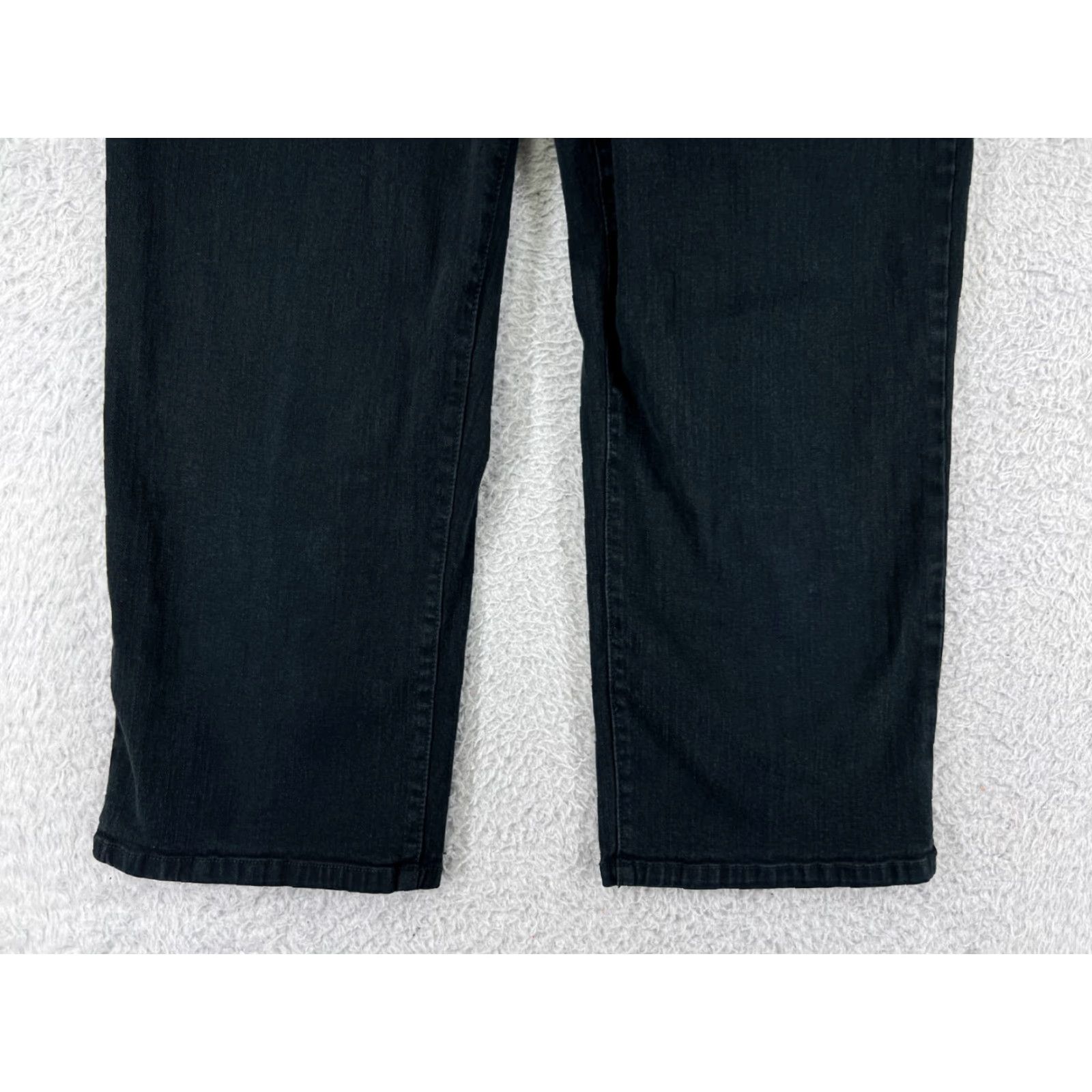 NYDJ NYDJ Jeans Womens 10 Black Denim Capri Cotton Made USA Size 32" / US 10 / IT 46 - 6 Thumbnail