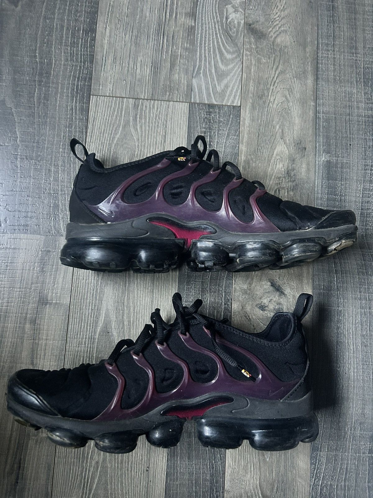 Nike VAPORMAX PLUS NOBLE RED 🍇 Size US 11 / EU 44 - 5 Thumbnail