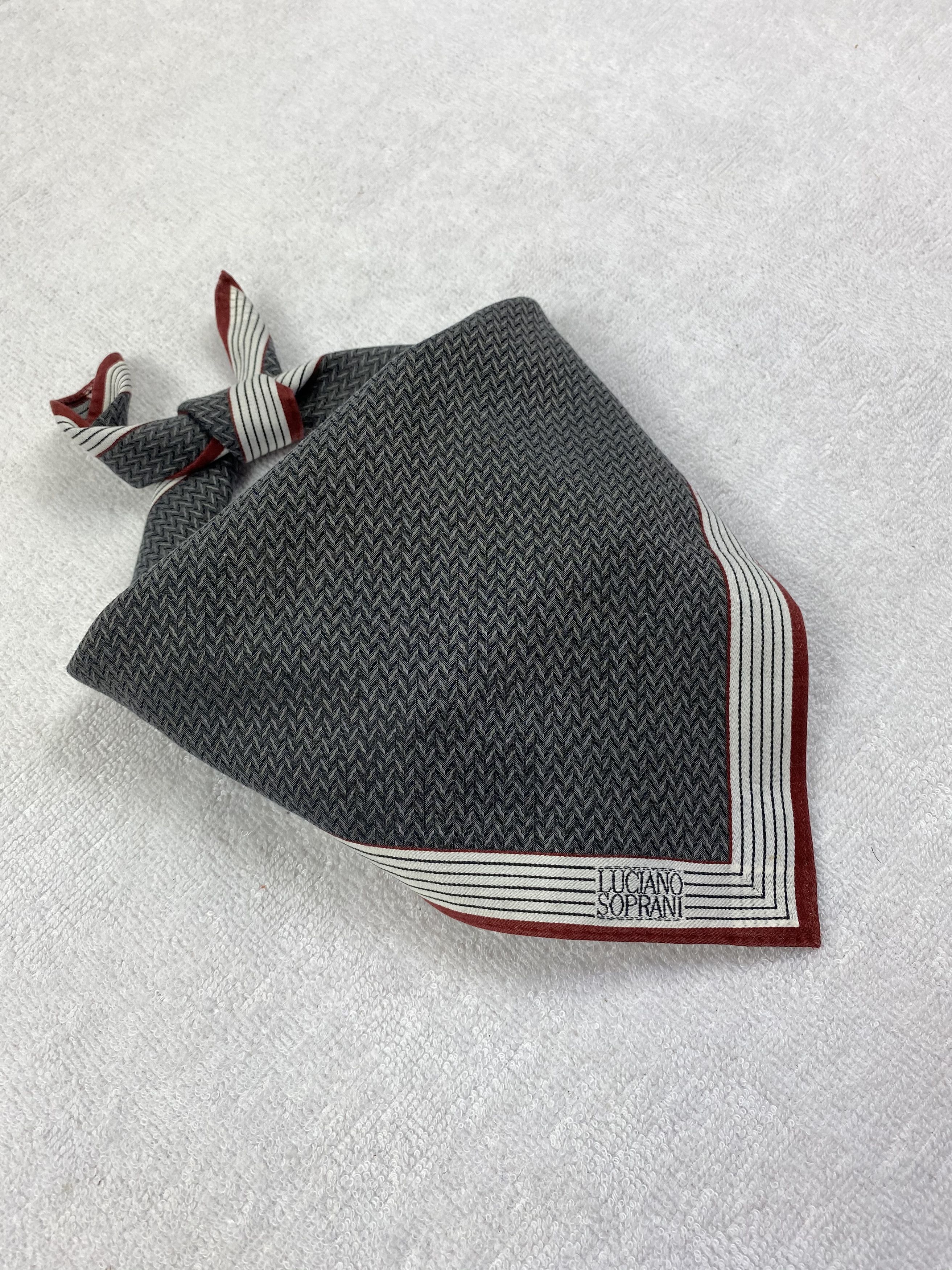 Vintage Luciano Soprani Handkerchief / Bandana / Neckerchief Size ONE SIZE - 2 Thumbnail