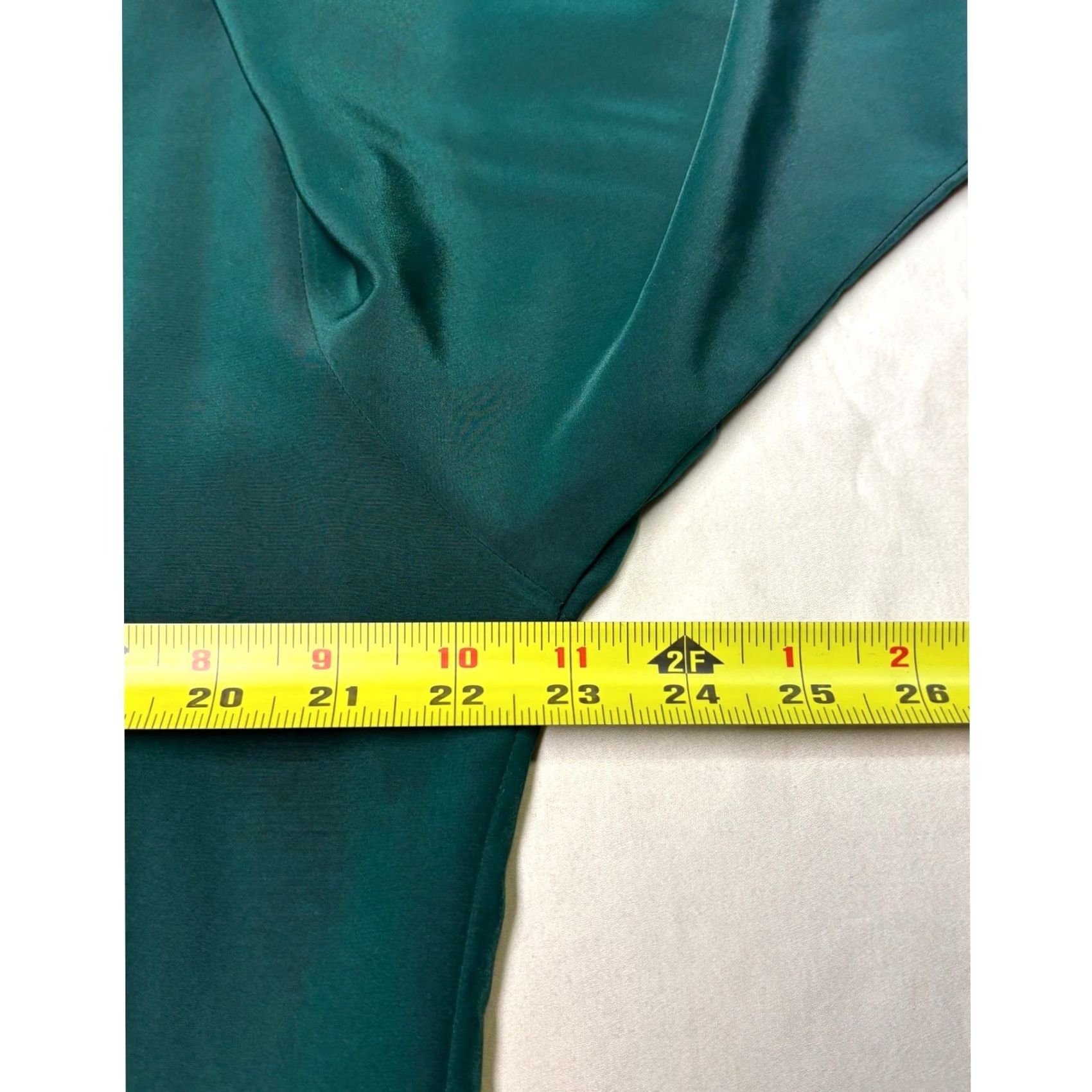 Pendleton VINTAGE Sophisticates by Pendleton Blouse Emerald Green Satin Button Up 14 Women Adjustable Collared Long Sleeve 80s 90s Classic Shake Size XL / US 12-14 / IT 48-50 - 6 Thumbnail