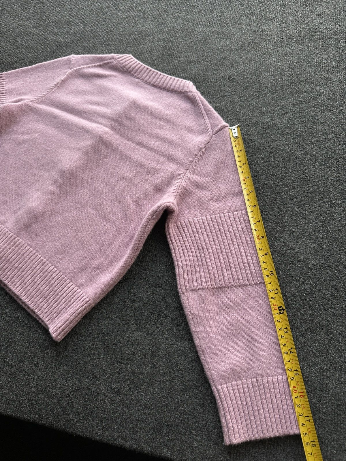 Chanel F/W 24 🚨 CASHMERE CHANEL 24B PINK CARDIGAN METAL LOGO BUTTON Size XS / US 0-2 / IT 36-38 - 20 Thumbnail