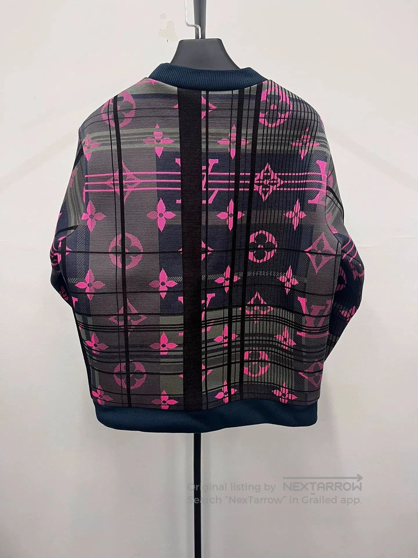 Louis Vuitton louis vuitton printed long sleeve sweatshirt. Size XS / US 0-2 / IT 36-38 - 2 Thumbnail