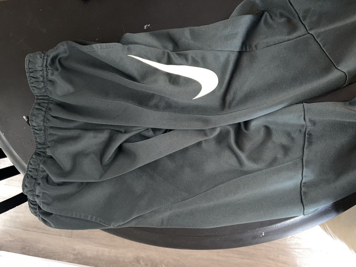 Nike Nike sweat pants Size US 32 / EU 48 - 2 Thumbnail