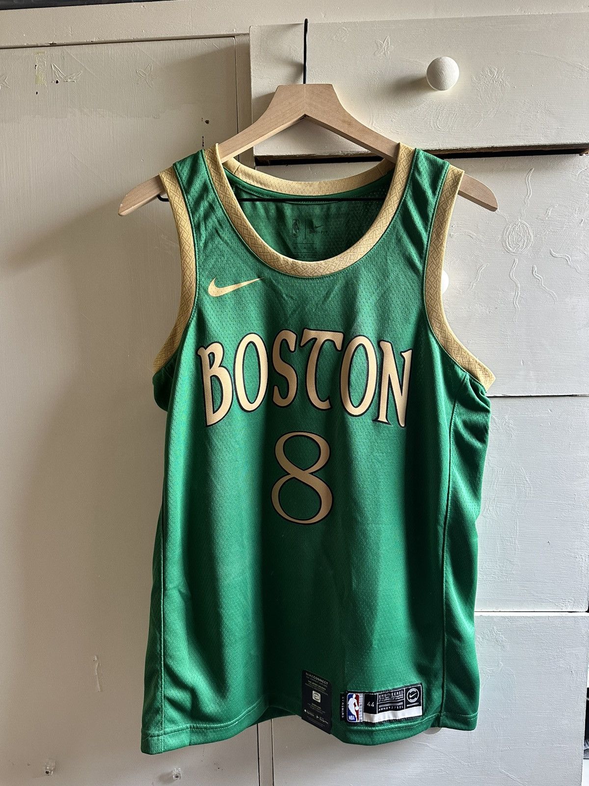 Nike Boston Celtics Kemba Walker #8 jersey Size US M / EU 48-50 / 2 - 1 Thumbnail
