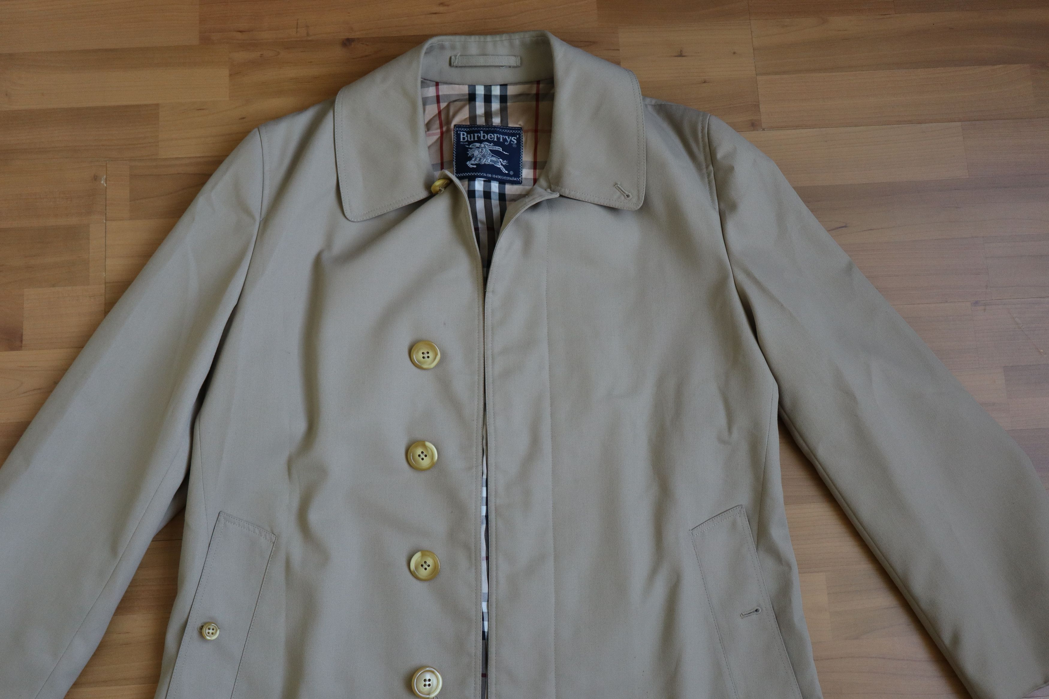 Burberry Burberry Mens Trench coat size L Size US L / EU 52-54 / 3 - 1 Thumbnail
