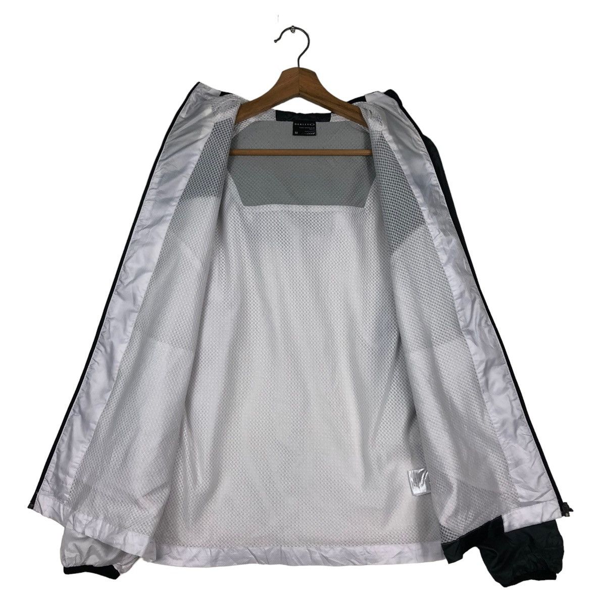 Oakley 🔥RUNNING JACKET ZIPPER LIGHT OAKLEY Size US M / EU 48-50 / 2 - 13 Thumbnail