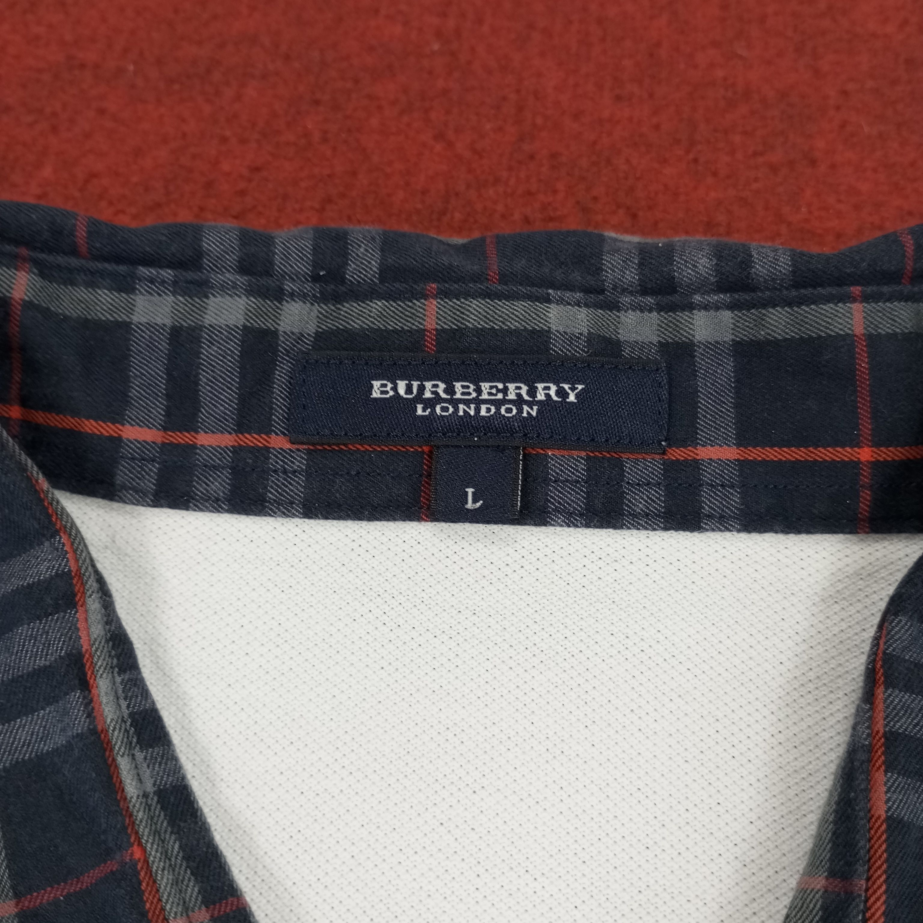 Burberry × Vintage Burberry London Fashion Style Small Logo Design Polos Size US M / EU 48-50 / 2 - 7 Thumbnail