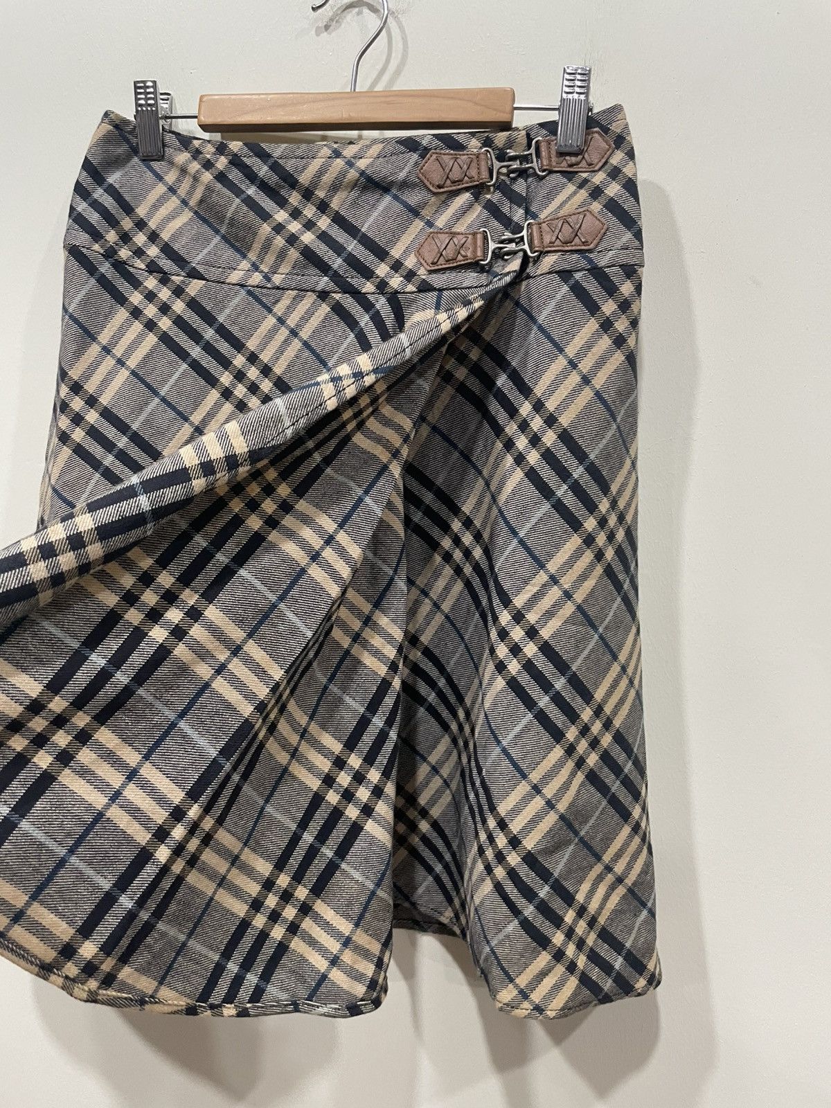 Burberry Burberry Novacheck Wrap Skirt Size 26" / US 2 / IT 38 - 3 Thumbnail