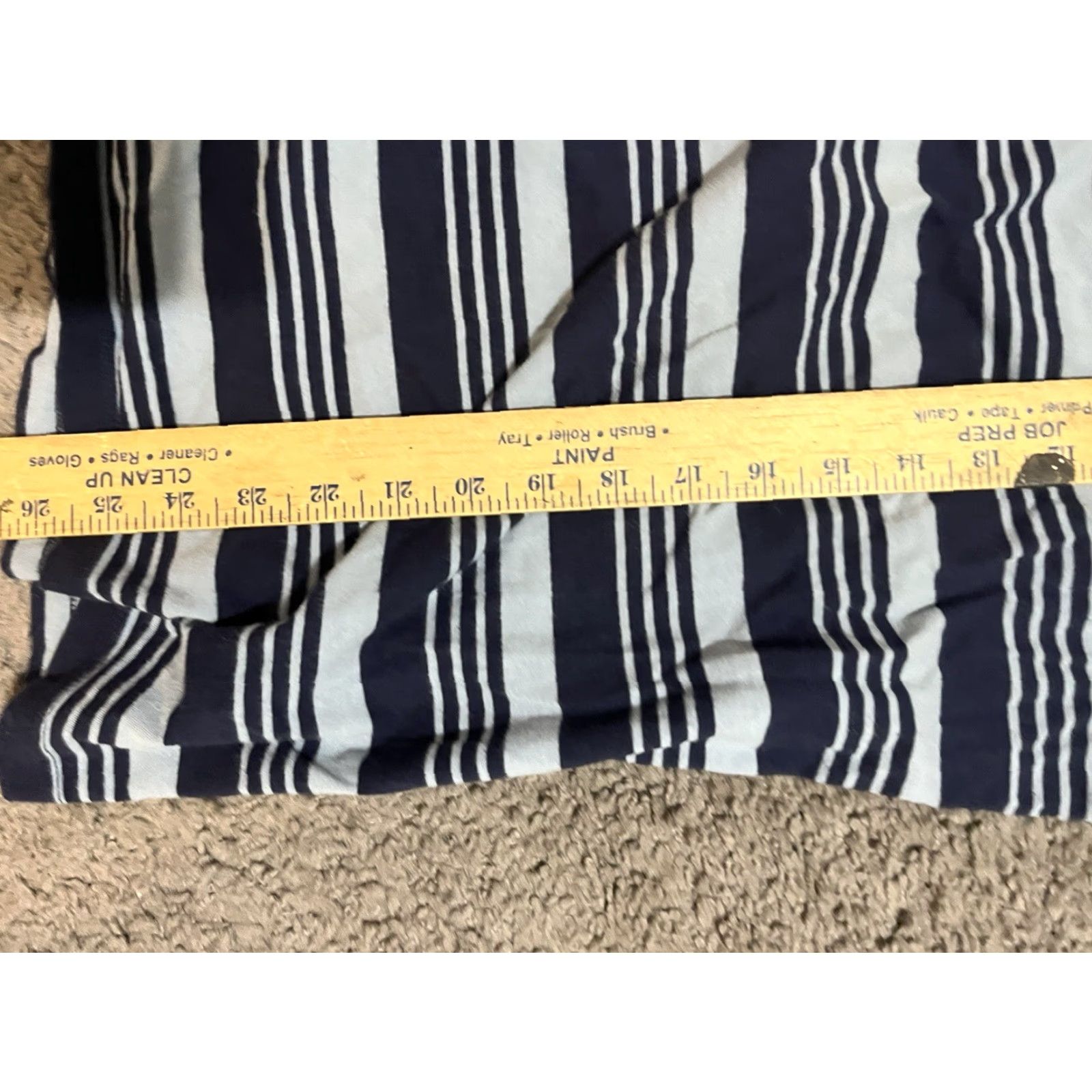 Gap VINTAGE Gap T-Shirt Large Blue Striped Short Sleeve V-Neck Men's Everyday Quantidien Size US L / EU 52-54 / 3 - 5 Thumbnail