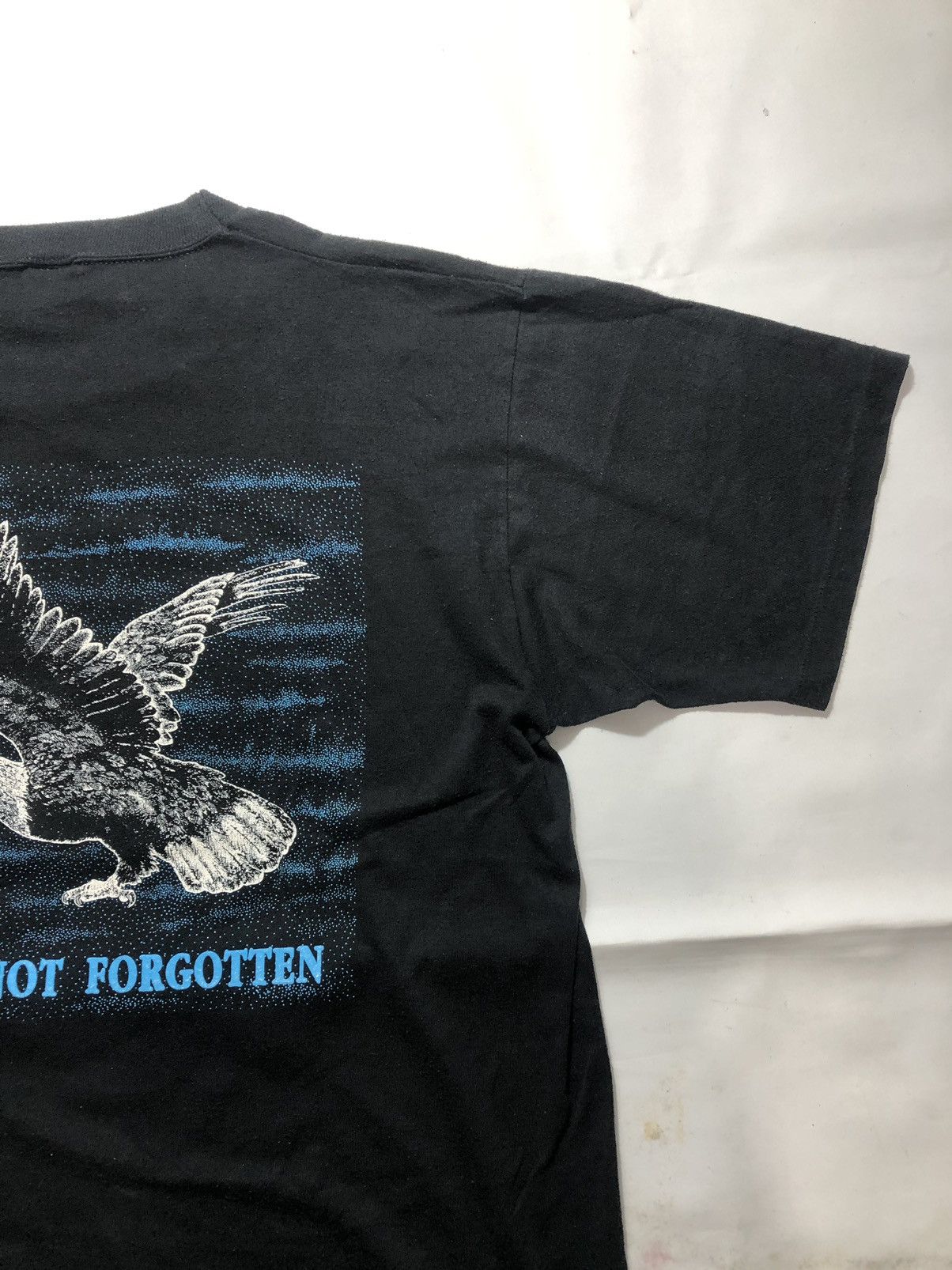 Vintage Rare Vintage Marine Corps Warriors Tee Size US XL / EU 56 / 4 - 6 Thumbnail