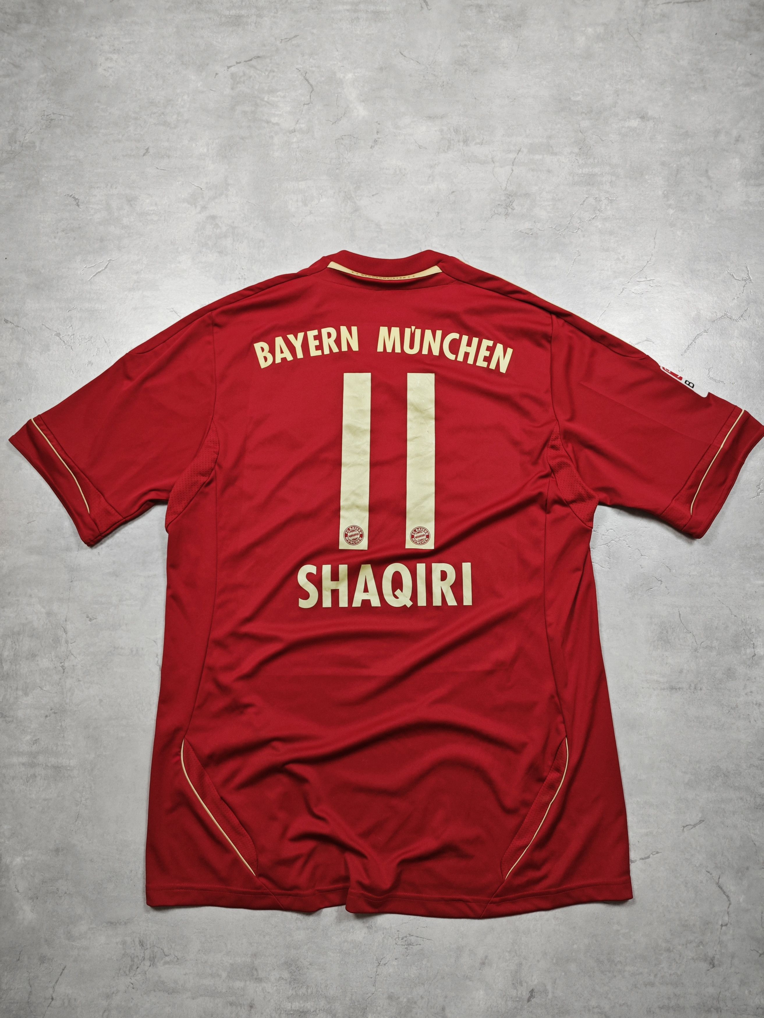 Adidas Bayern Munchen 2012 SHAQIRI 11 Size US L / EU 52-54 / 3 - 4 Thumbnail