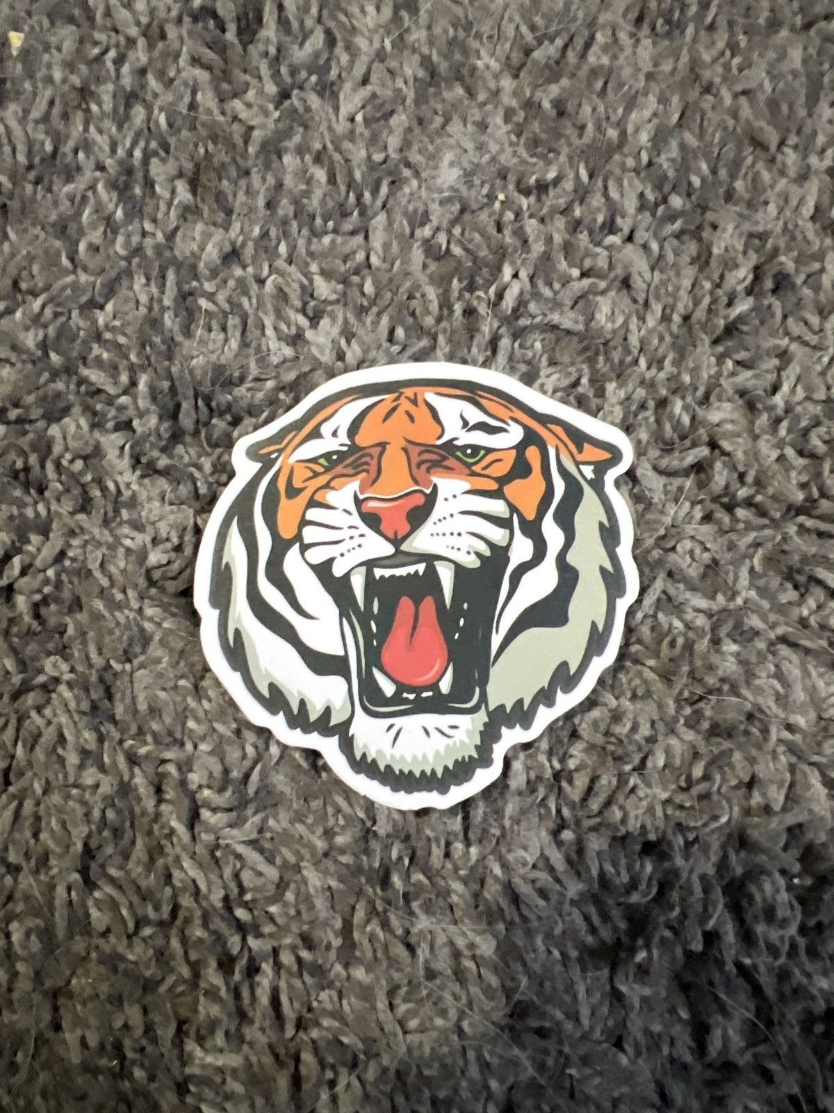 Hypebeast Roaring Tiger Sticker Size ONE SIZE - 1 Thumbnail