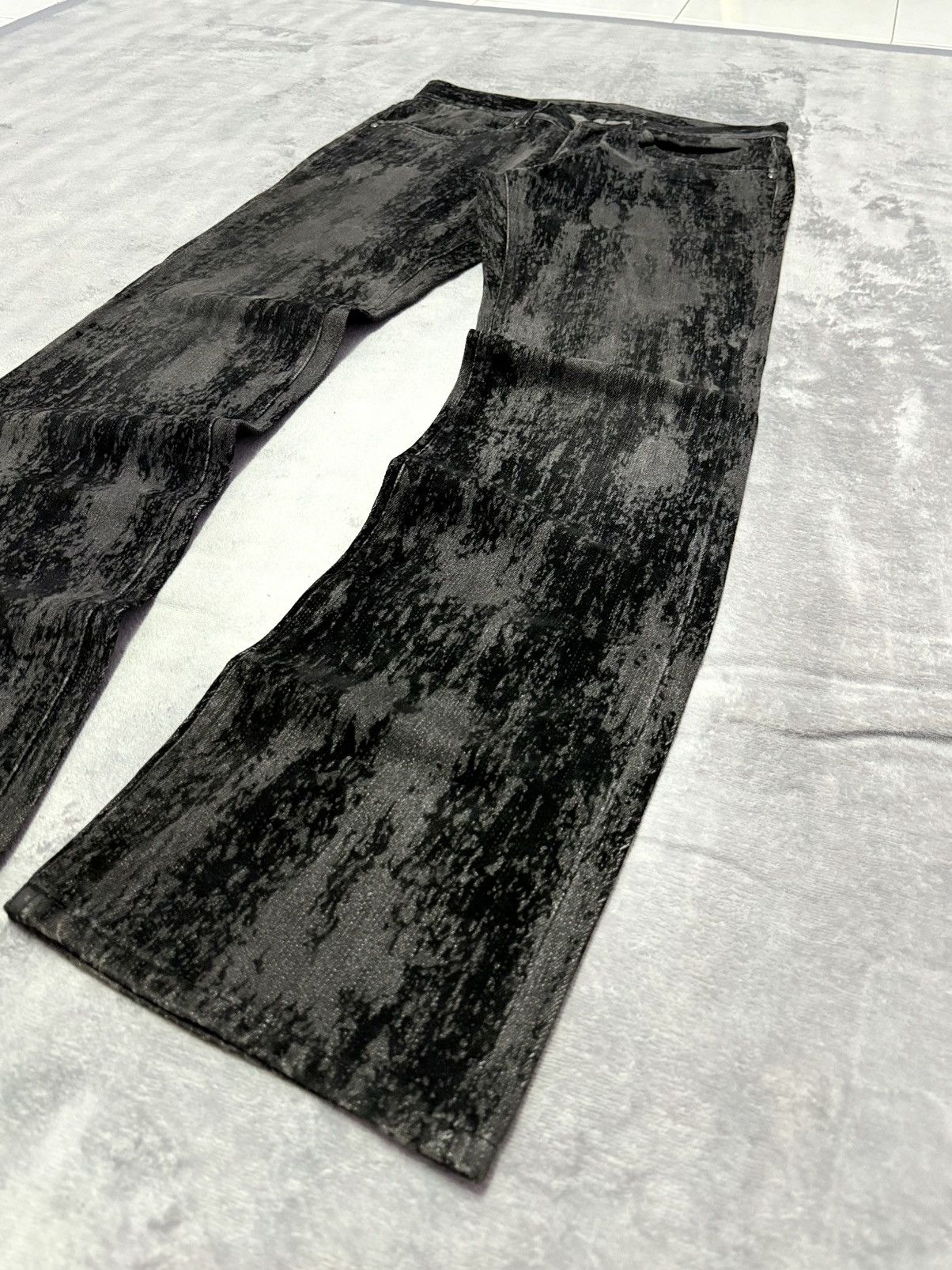 GOSTAR DE FUGA × Japanese Brand × Tornado Mart Custom Culture Japan Velvet-Treated Textured Flare Jeans Size US 32 / EU 48 - 7 Thumbnail