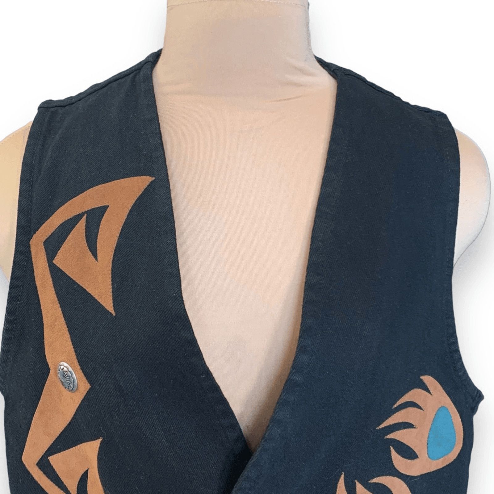 Vintage Vintage Sundance Denim Black Western Tribal Graphic Vest Size US M / EU 48-50 / 2 - 5 Thumbnail