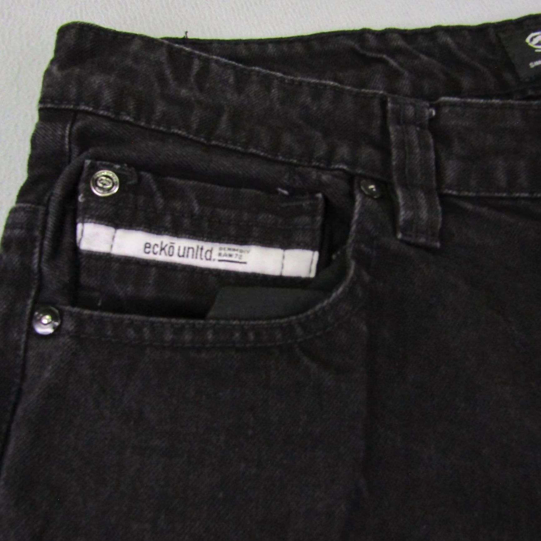 Ecko Unltd. VINTAGE Ecko Unltd Jeans Shorts Mens 36 Black Denim Rhino Logo Relaxed Fit Hip Hop Y2K Size US 38 / EU 54 - 2 Thumbnail