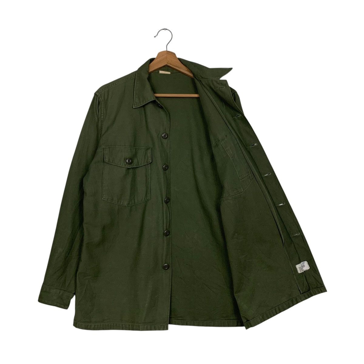 Vintage 1960s US ARMY OG-107 Cotton Sateen Utility Shirt #2760-C124 Size US L / EU 52-54 / 3 - 8 Thumbnail