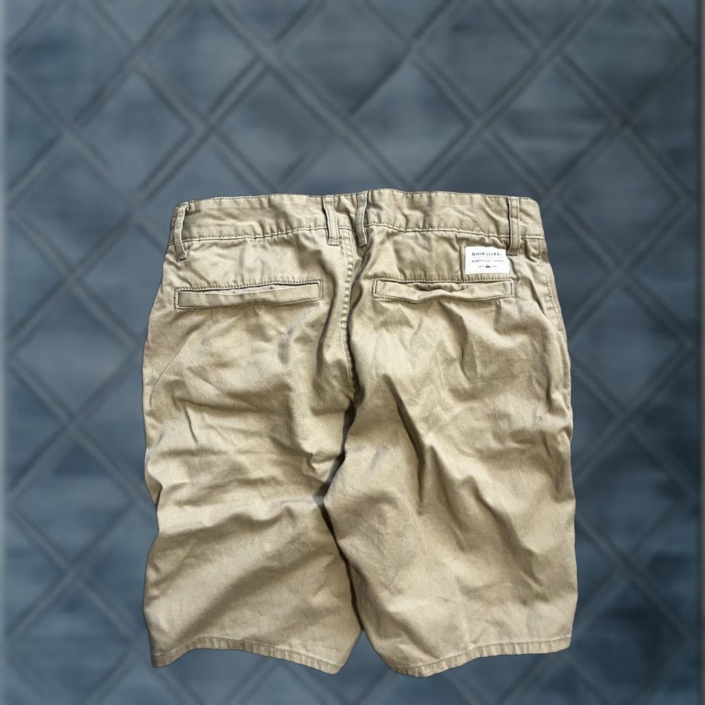 Quiksilver Quicksilver Shorts Men 29 Beige Khaki Flat Front Cotton Bermuda Straight Fit Size US 29 - 1 Thumbnail