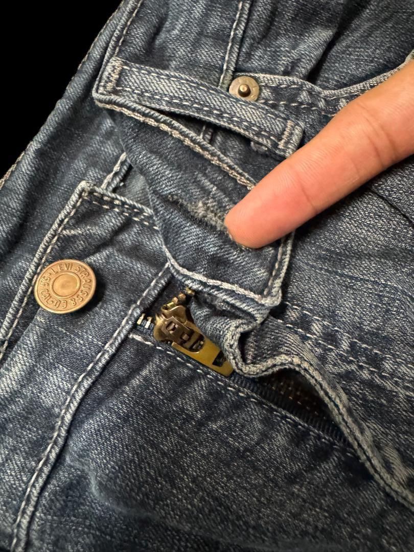 Levi's GRUNGE Vintage Y2K Levi’s Rusty Thrashed Distress Dark Jean Size US 33 - 9 Thumbnail