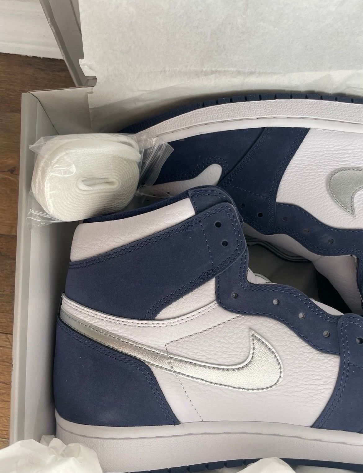 Nike Nike Air Jordan 1 Retro High CO.JP Midnight Navy Sz 11.5 Size US 11.5 / EU 44-45 - 3 Thumbnail