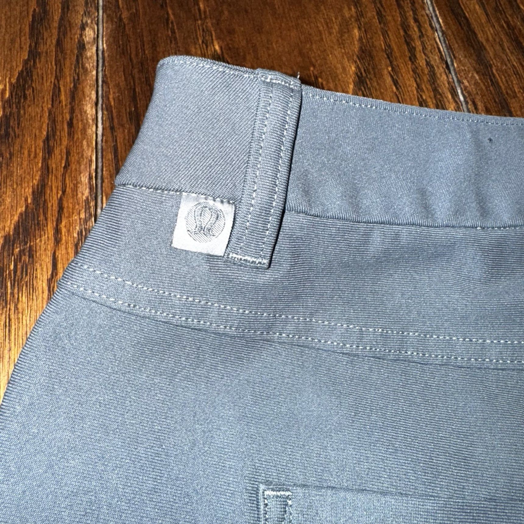 Lululemon Lululemon Men’s Blue Pants 40x31 Regular Stretch Zip Pocket Pants Men Blue 40 31 City Classic Golf Hiking Walking Size US 40 / EU 56 - 7 Thumbnail