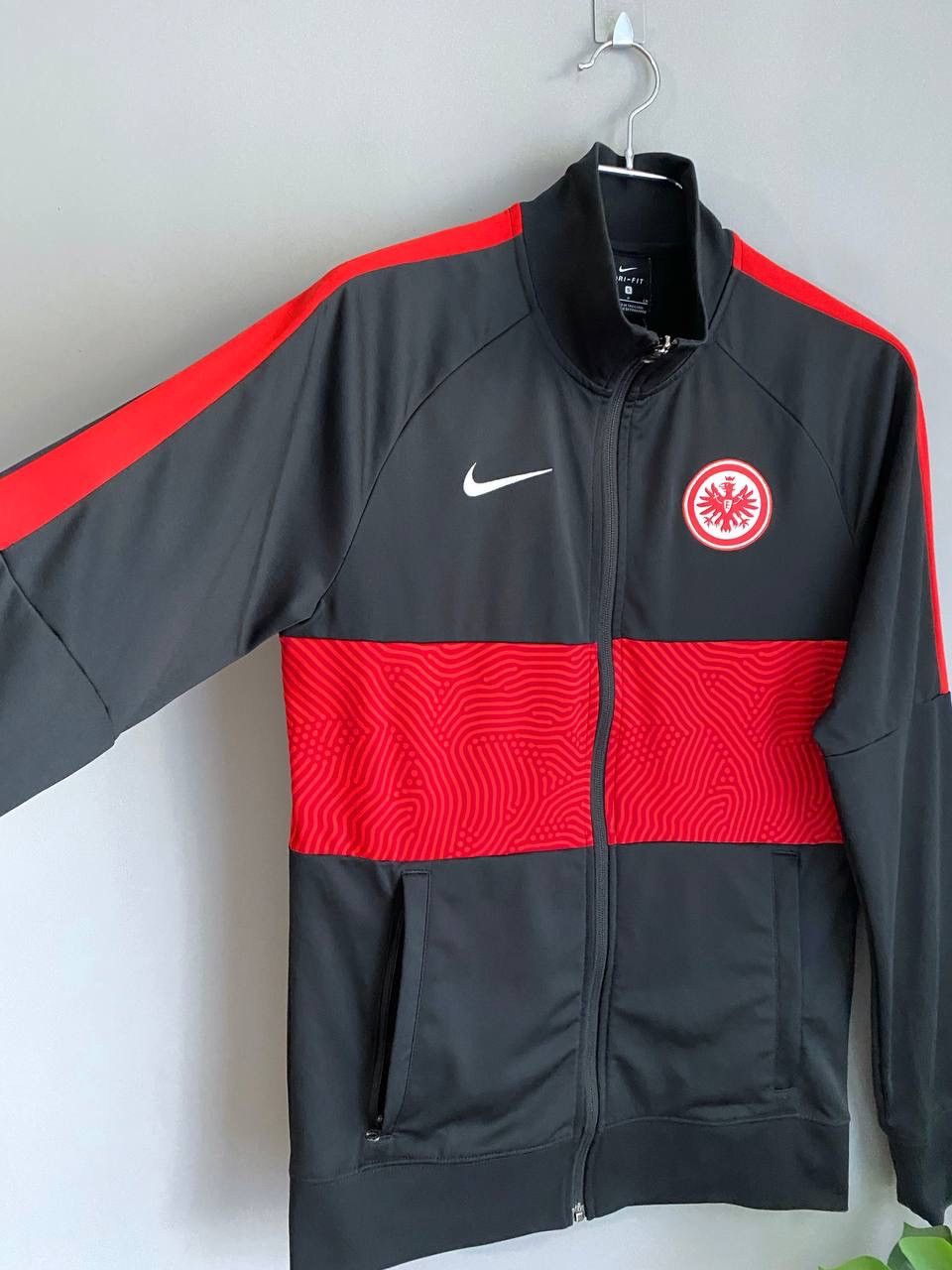 Nike Eintracht Frankurt 2020/21 Football Training Track Jacket, S Size US S / EU 44-46 / 1 - 7 Thumbnail