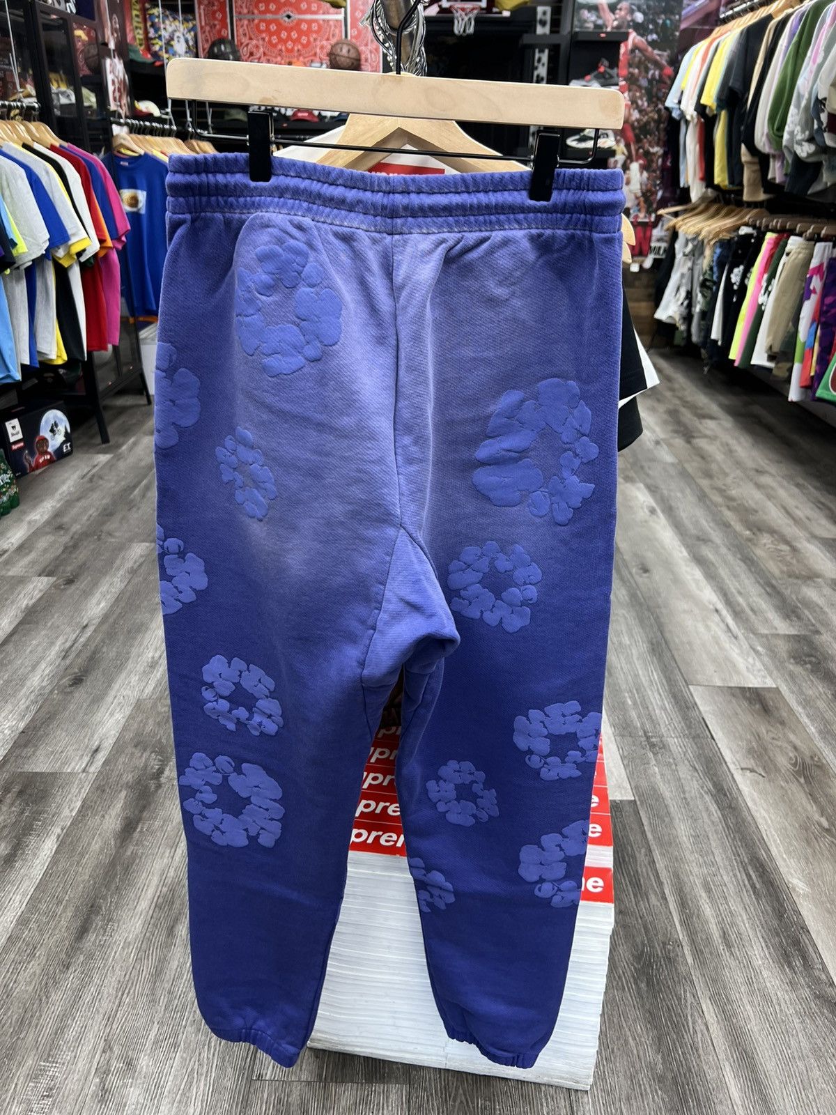 DENIM TEARS Denim Tears Mono Cotton Wreath Sweatpants XS | Grailed
