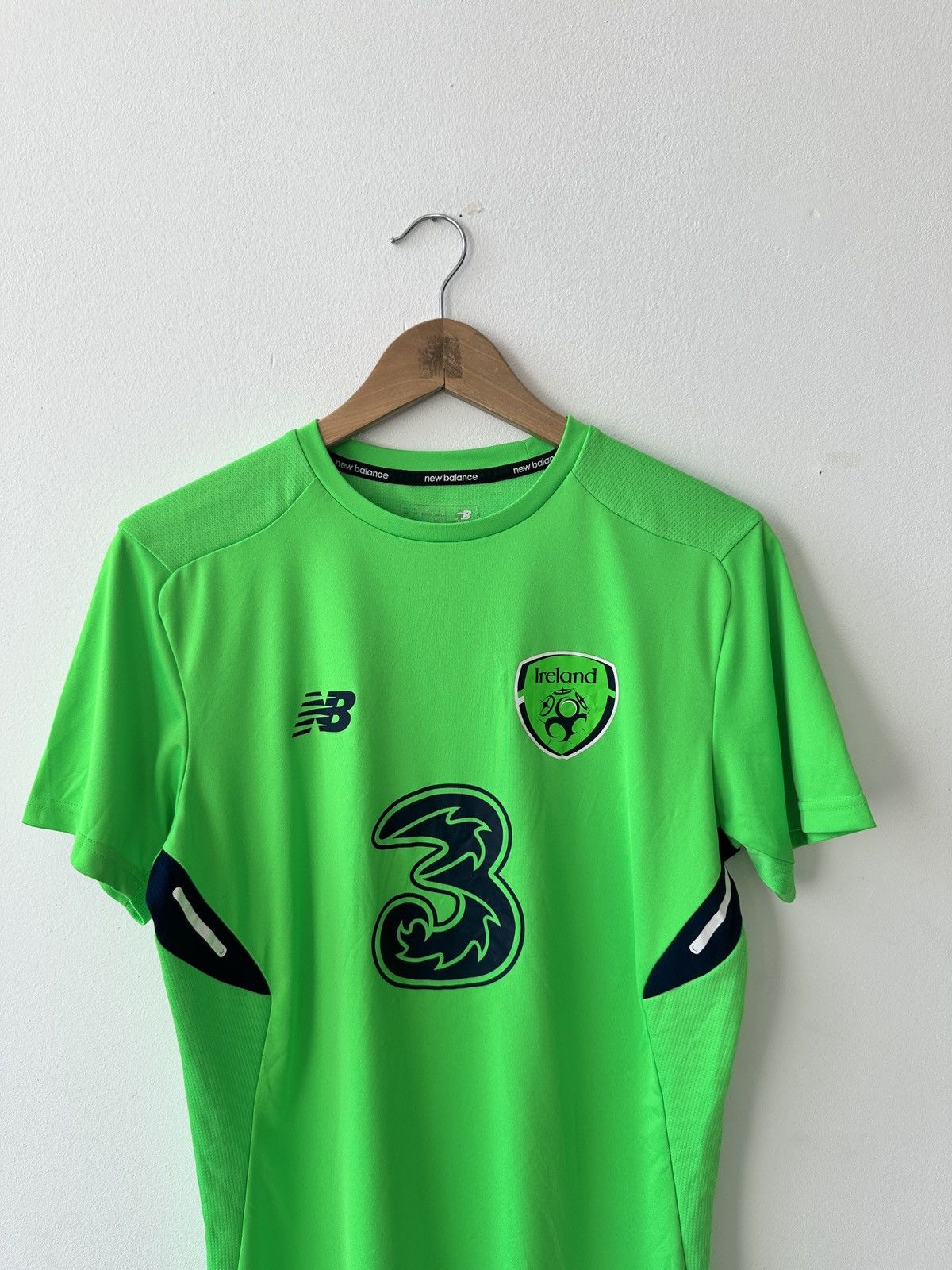 New Balance Ireland football jersey soccer New Balance size M Size US M / EU 48-50 / 2 - 4 Thumbnail