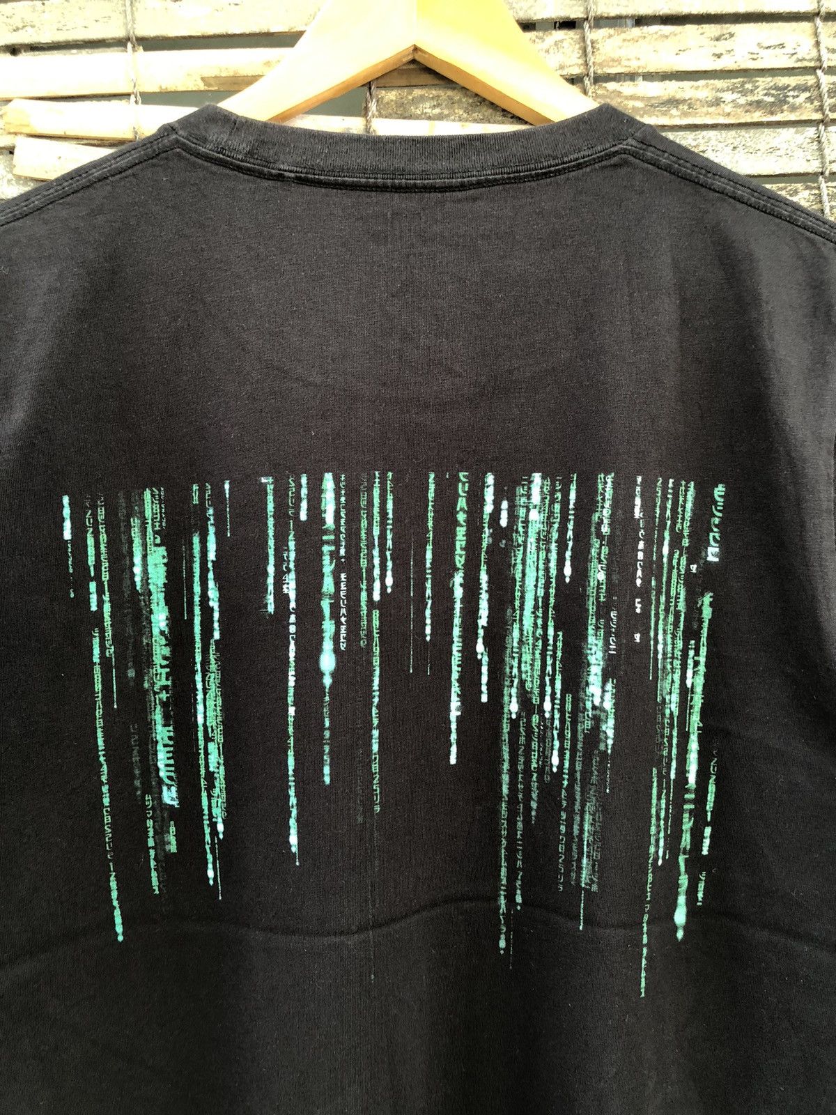 Japanese Brand × Vintage UT Uniqlo X The Matrix Movie Tshirts Size US L / EU 52-54 / 3 - 2 Thumbnail