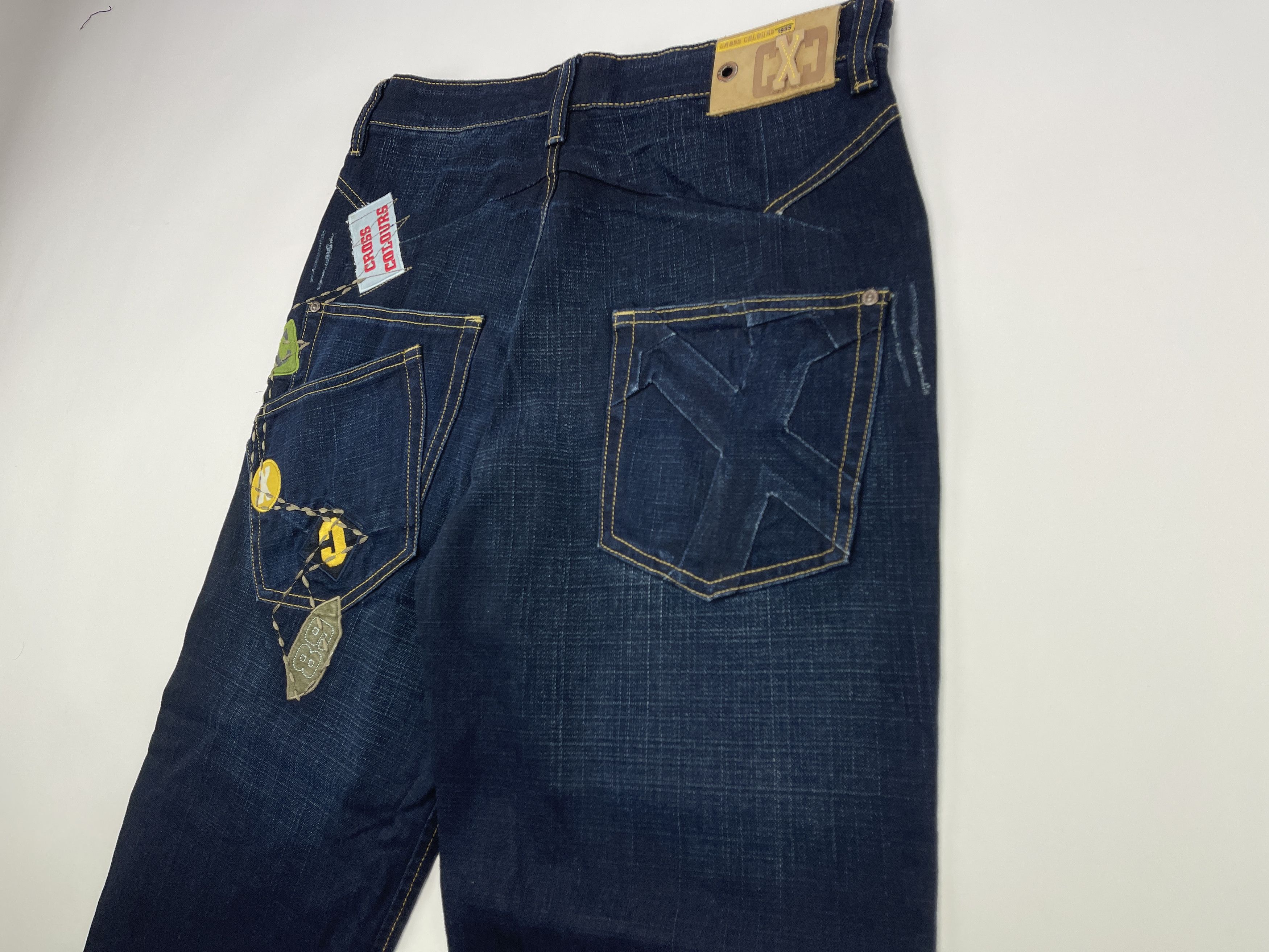 Cross Colours Cross Colours jeans, vintage, 90s hip hop, baggy, 1990s W 28 Size US 28 / EU 44 - 4 Thumbnail