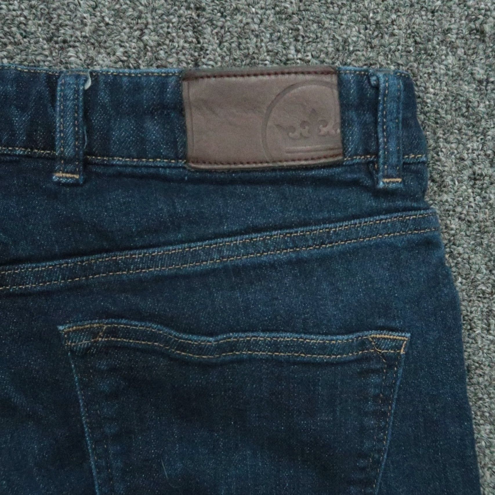 Peter Millar Peter Millar Jeans Mens 30x32 Blue Vintage Washed 5 Pocket Crown Denim Shirt? Size US 30 / EU 46 - 5 Thumbnail