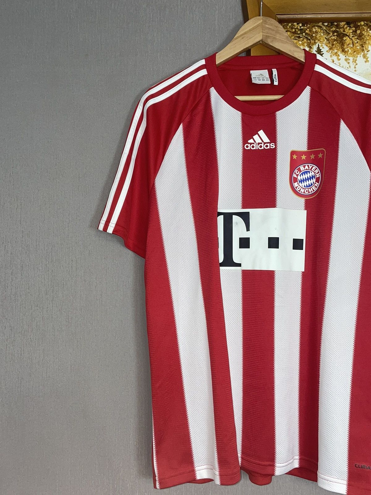 Adidas × Vintage Rare Vintage 2010 Bayern Munchen Home Jersey Size US L / EU 52-54 / 3 - 7 Thumbnail