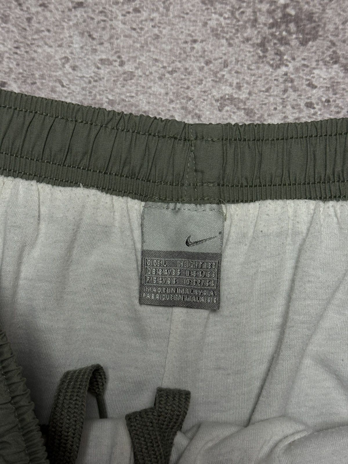 Nike Vintage Nike Nylon Pants 90s y2k Size US 33 - 5 Thumbnail
