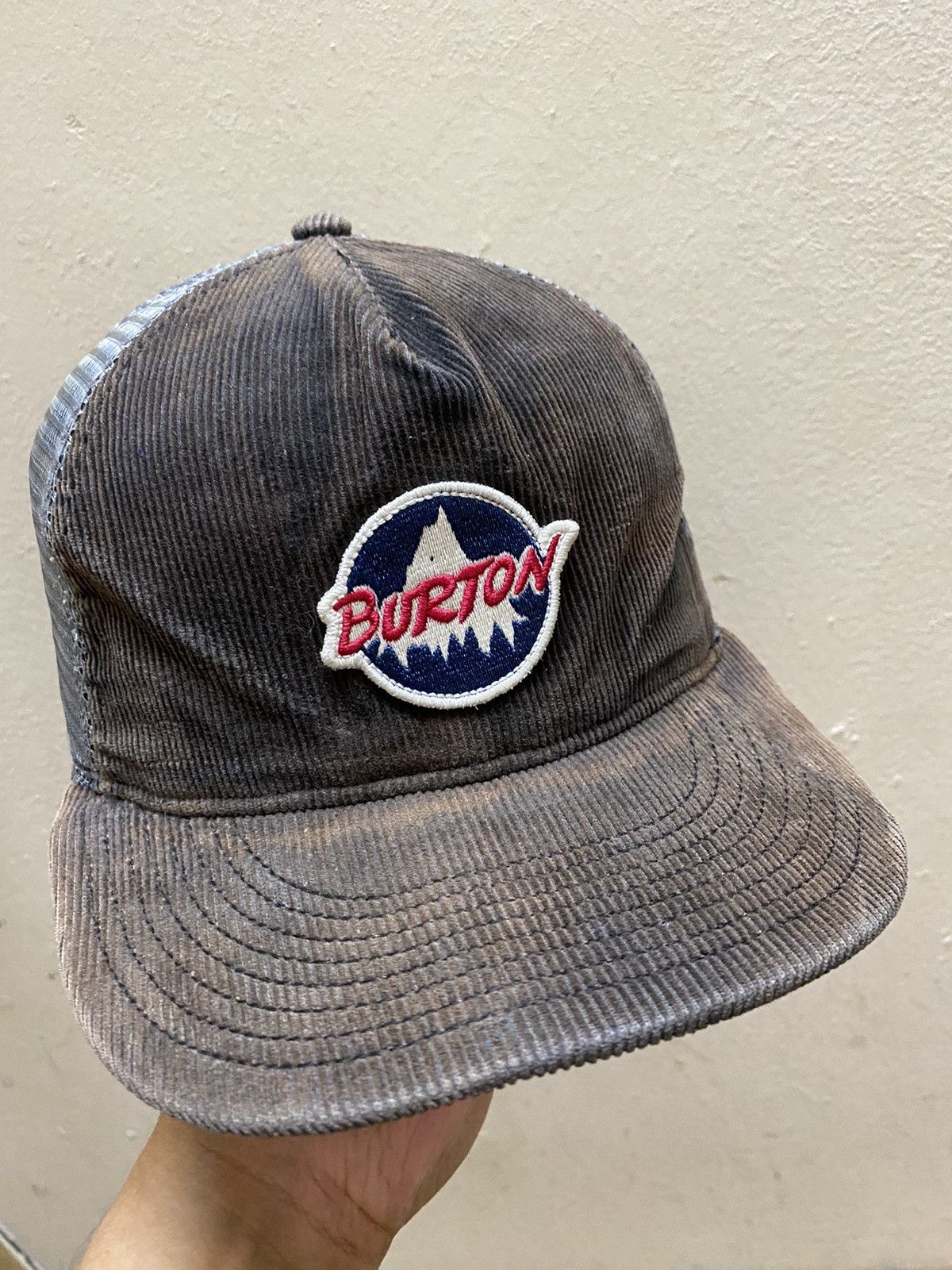Burton × Vintage Vintagr Used Burton Corduroy Y2k Hat Size ONE SIZE - 1 Thumbnail