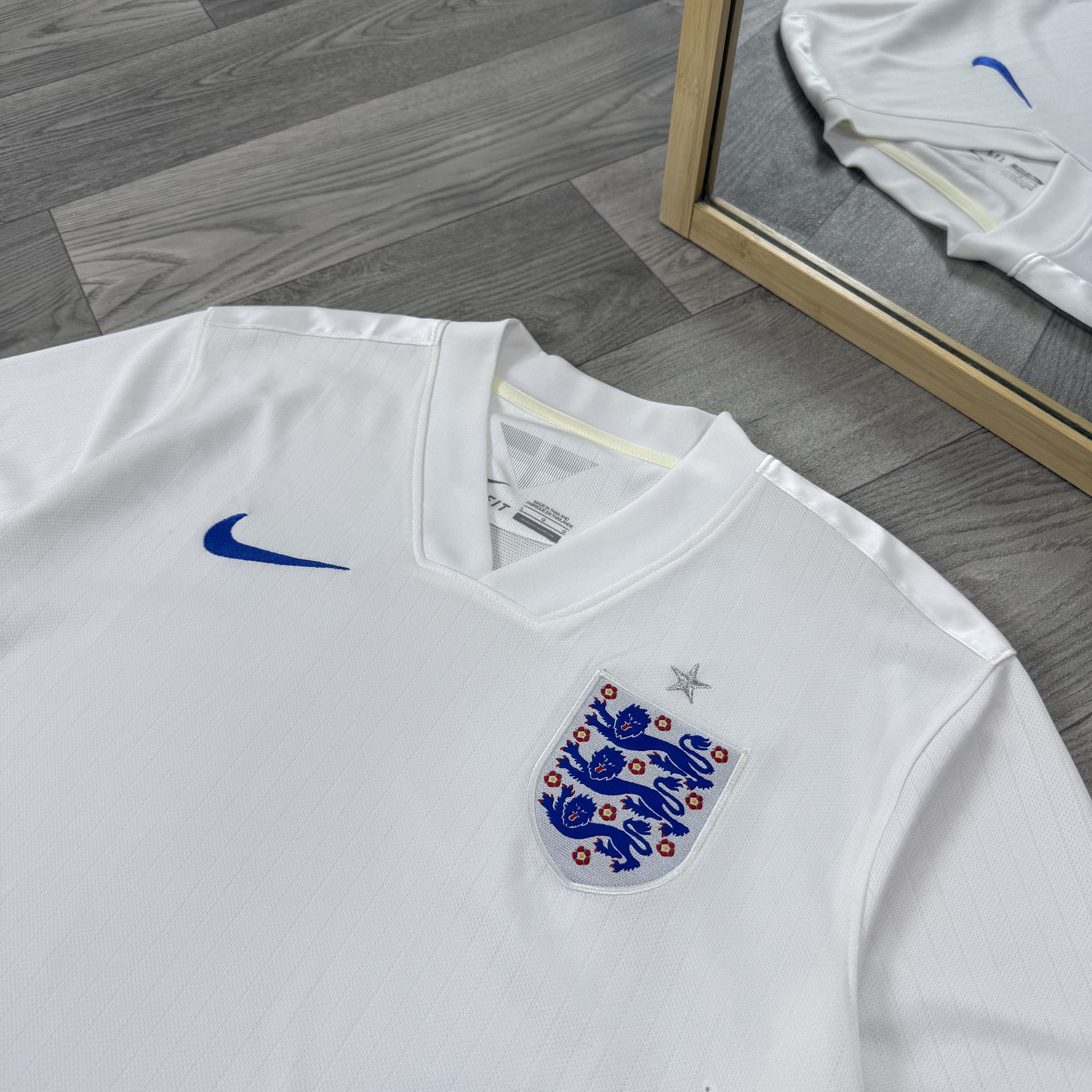 Nike Nike England National Football Team 2014 Jersey Tee Shirt Size US L / EU 52-54 / 3 - 5 Thumbnail