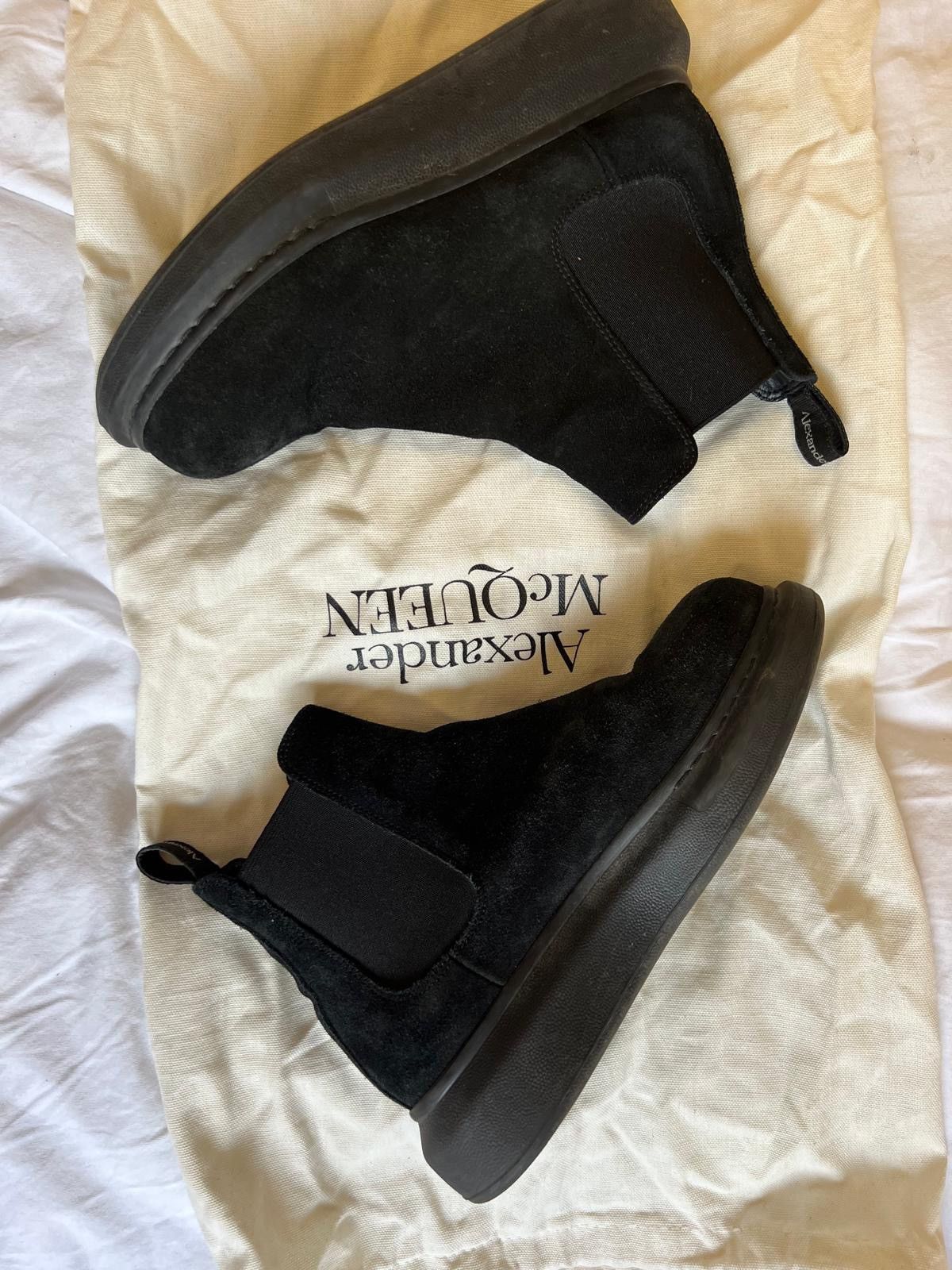 Hybrid Chelsea boots