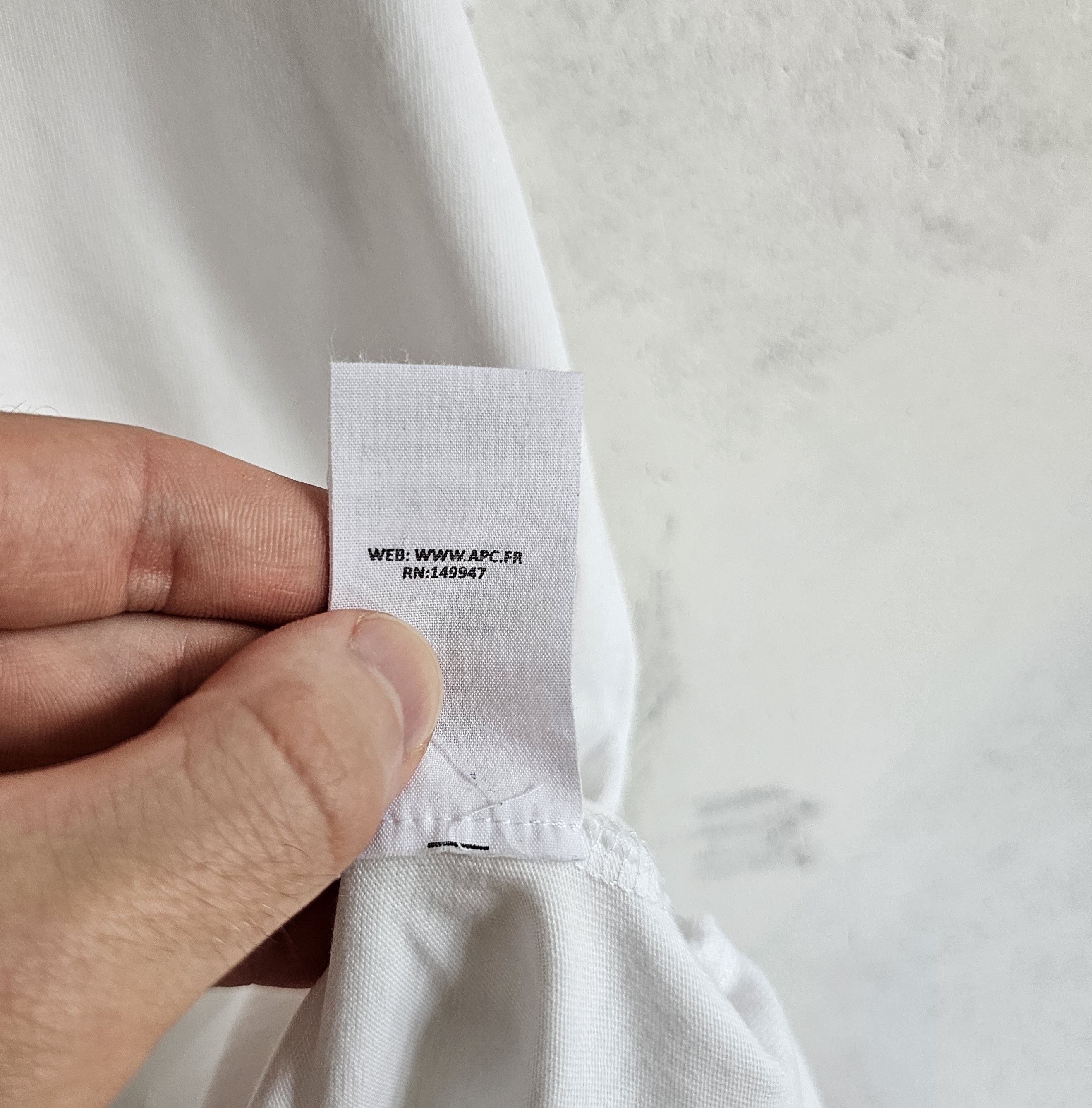 A.P.C. A.P.C. whyte t-shirt Size US XL / EU 56 / 4 - 6 Thumbnail