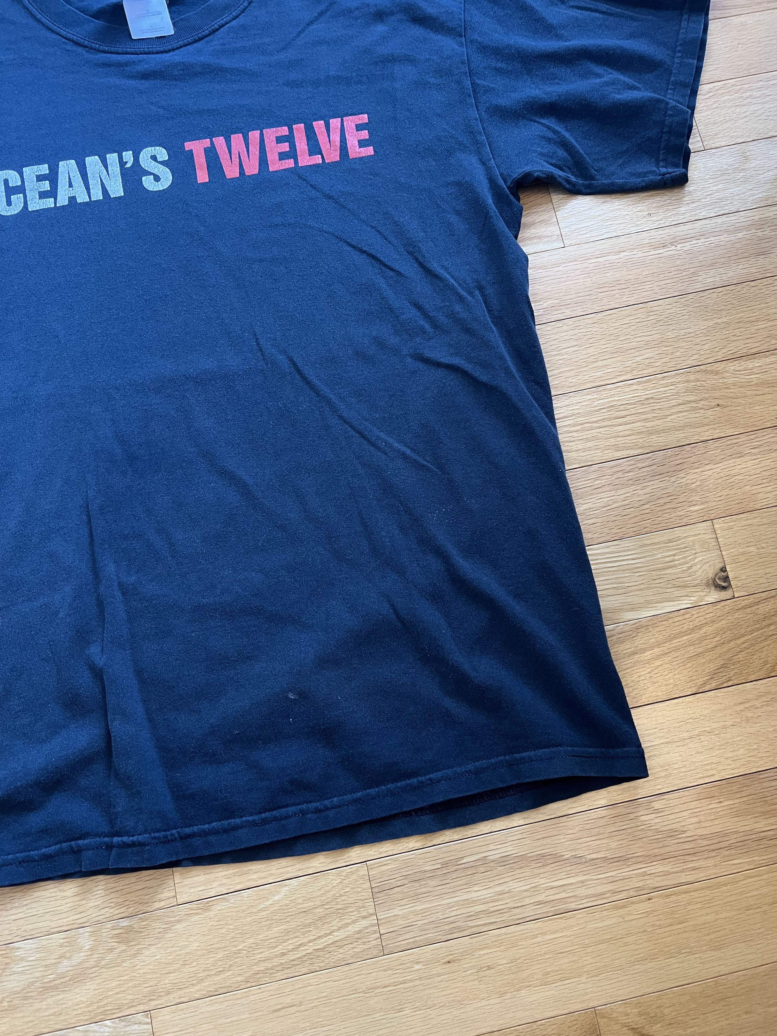 Vintage 2004 Ocean's Twelve Release Tee Size US L / EU 52-54 / 3 - 4 Thumbnail