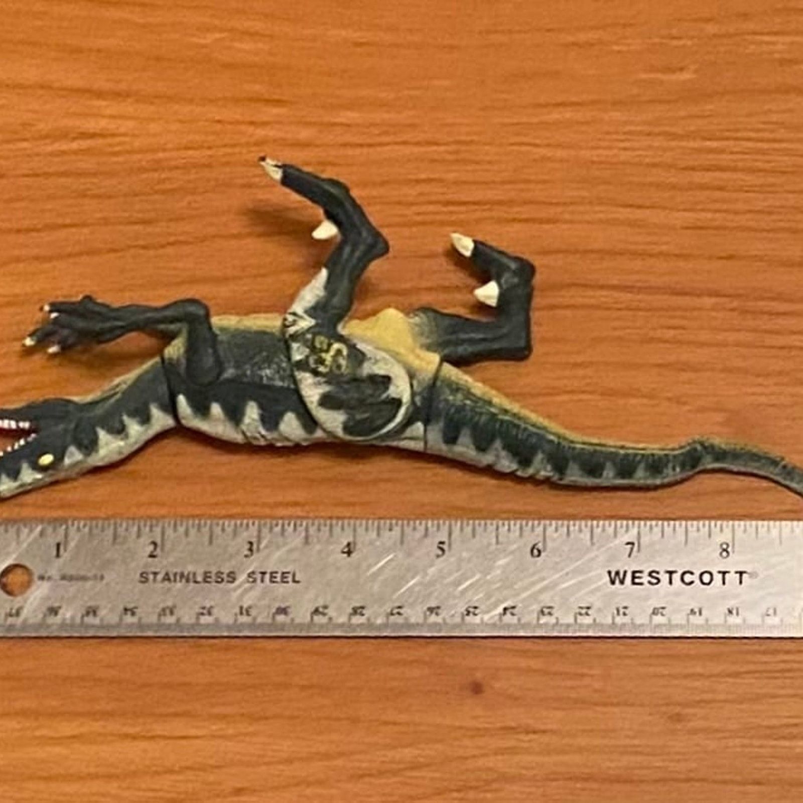 Lost Enterprises Jurassic Park - The Lost World Cyclops Raptor 9" Size ONE SIZE - 6 Thumbnail