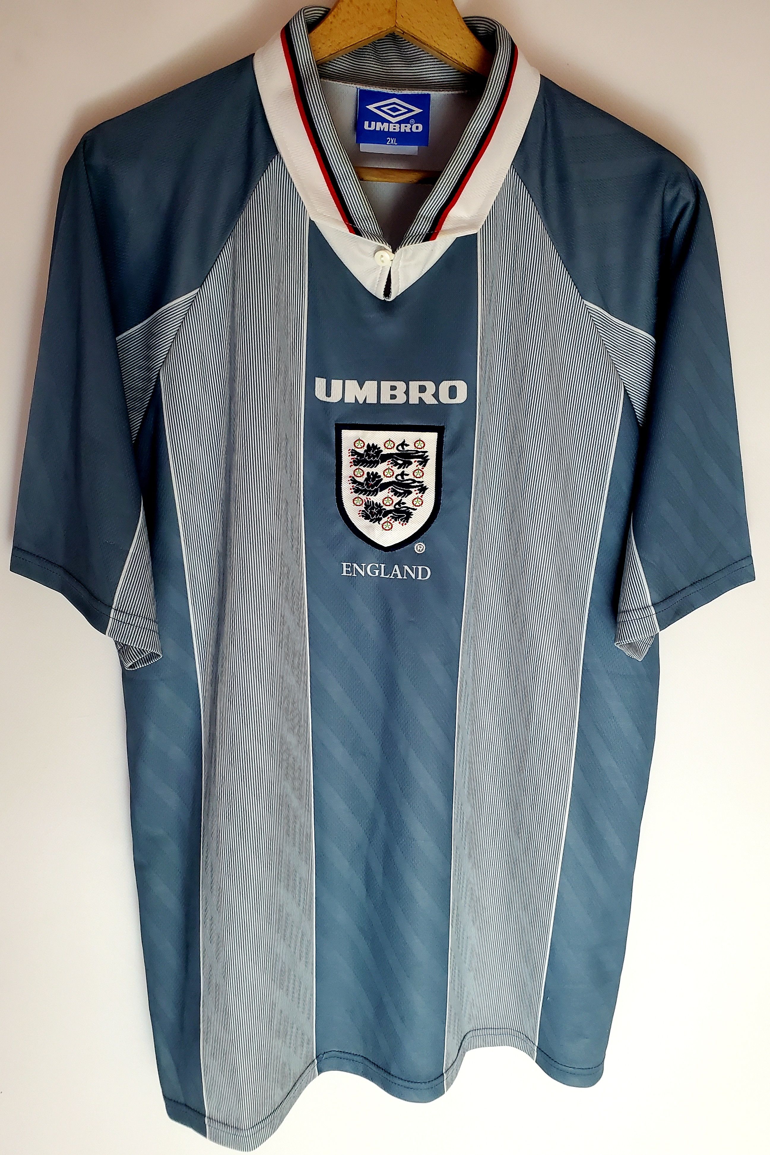 ENGLAND 1996 1997 AWAY jersey Xl perfect condition Reprint