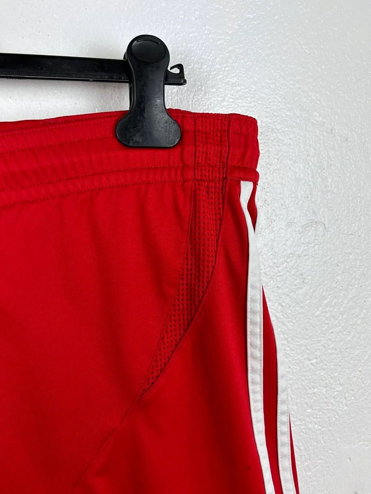 Adidas 00s Vintage Adidas x Liverpool FC 2006/07 Home Kit Shorts Size US 32 / EU 48 - 3 Thumbnail