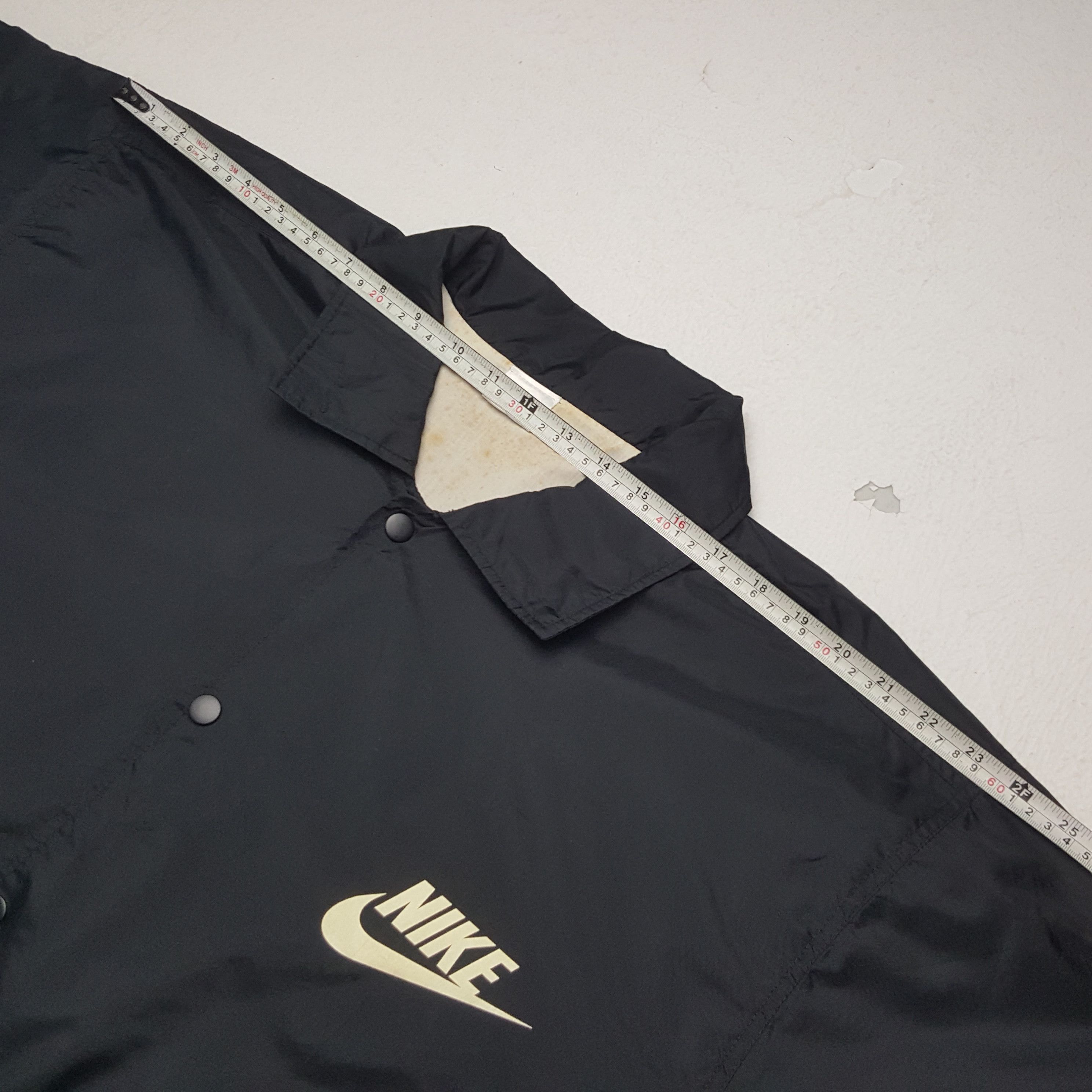Nike × Vintage Vintage Nike Swoosh Logo Button Windbreaker Jacket Size US L / EU 52-54 / 3 - 6 Thumbnail
