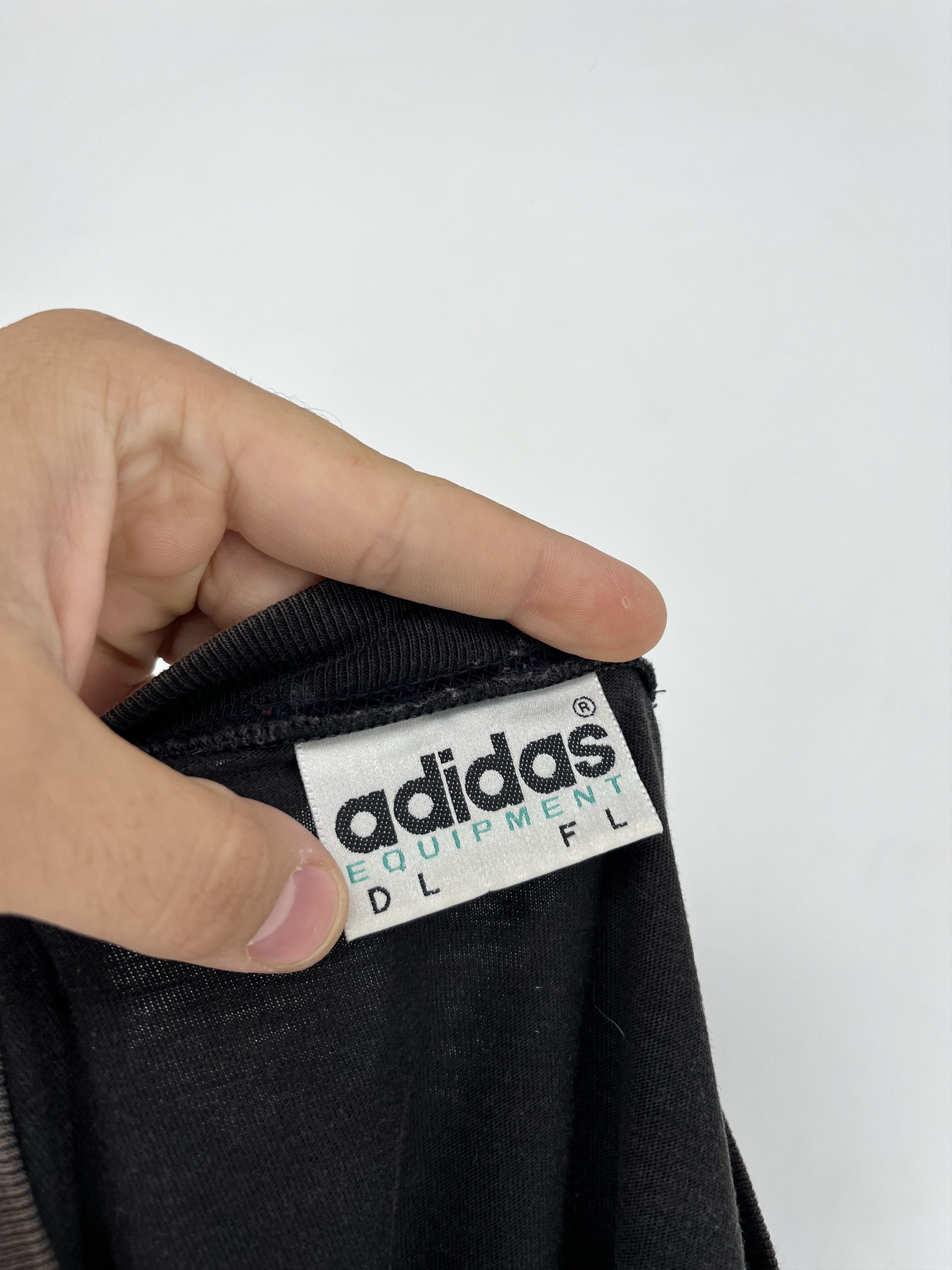 Adidas Adidas Equipment Vintage 90s Faded Sun Spell Out Tshirt Y2K Size US L / EU 52-54 / 3 - 12 Thumbnail