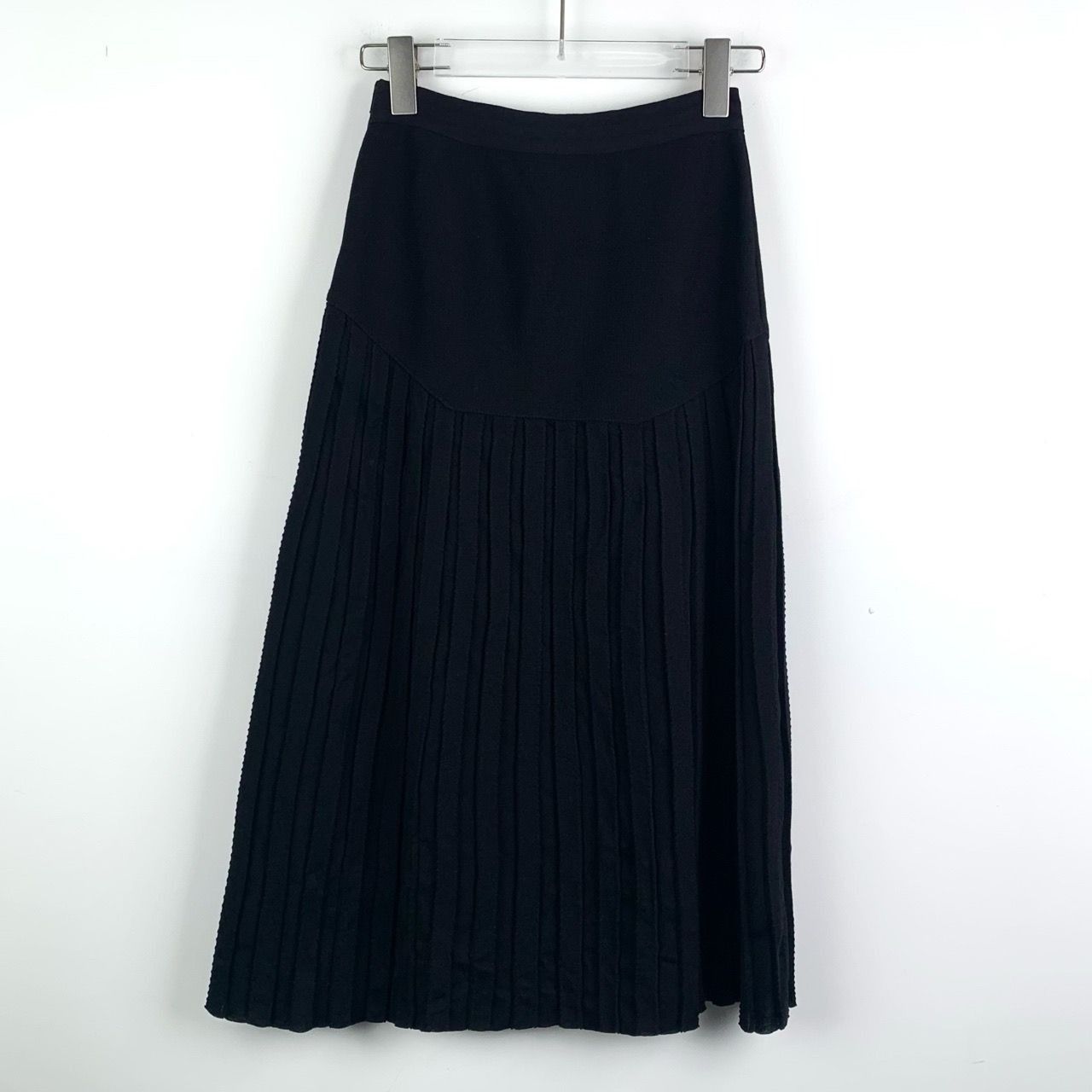 Chanel Chanel Black Knit Midi Skirt With Pleated Details & Decorati Size 34" / US 12 / IT 48 - 2 Thumbnail